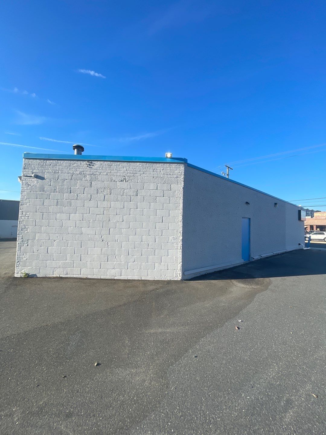 Building SoftWash & Concrete Cleaning by SJ Exterior