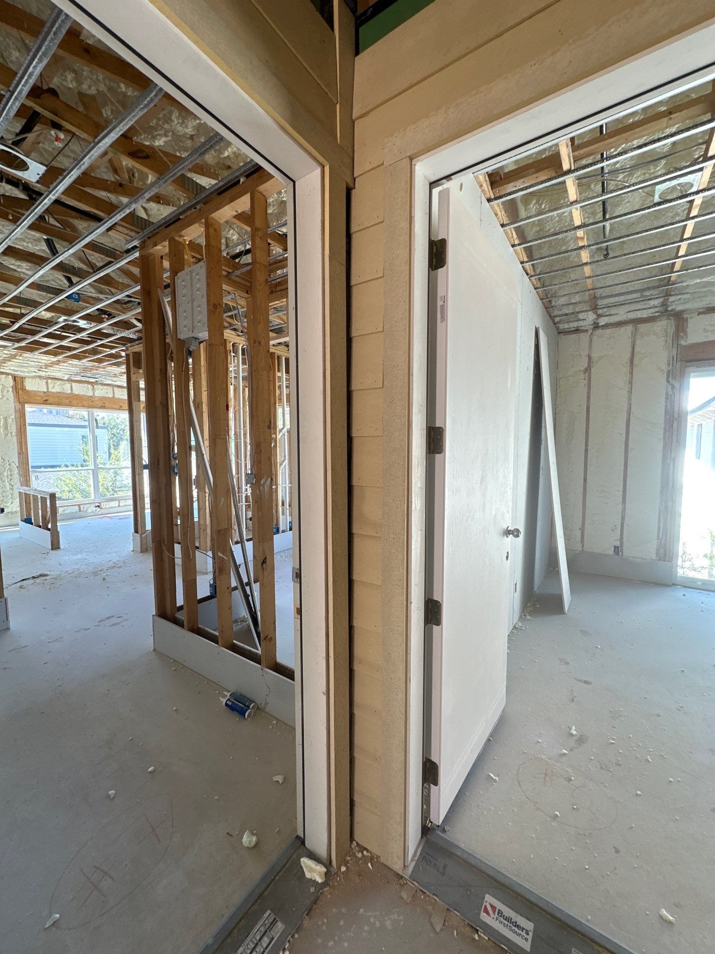 🏢 Full Foam Envelope on This Dallas Multi-Family Build by Apex Insulation Solutions