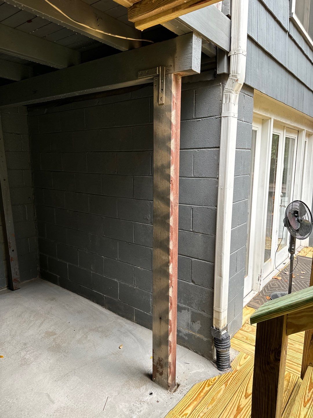 Windsor Blvd - Deck Installation by Pillar and Pine