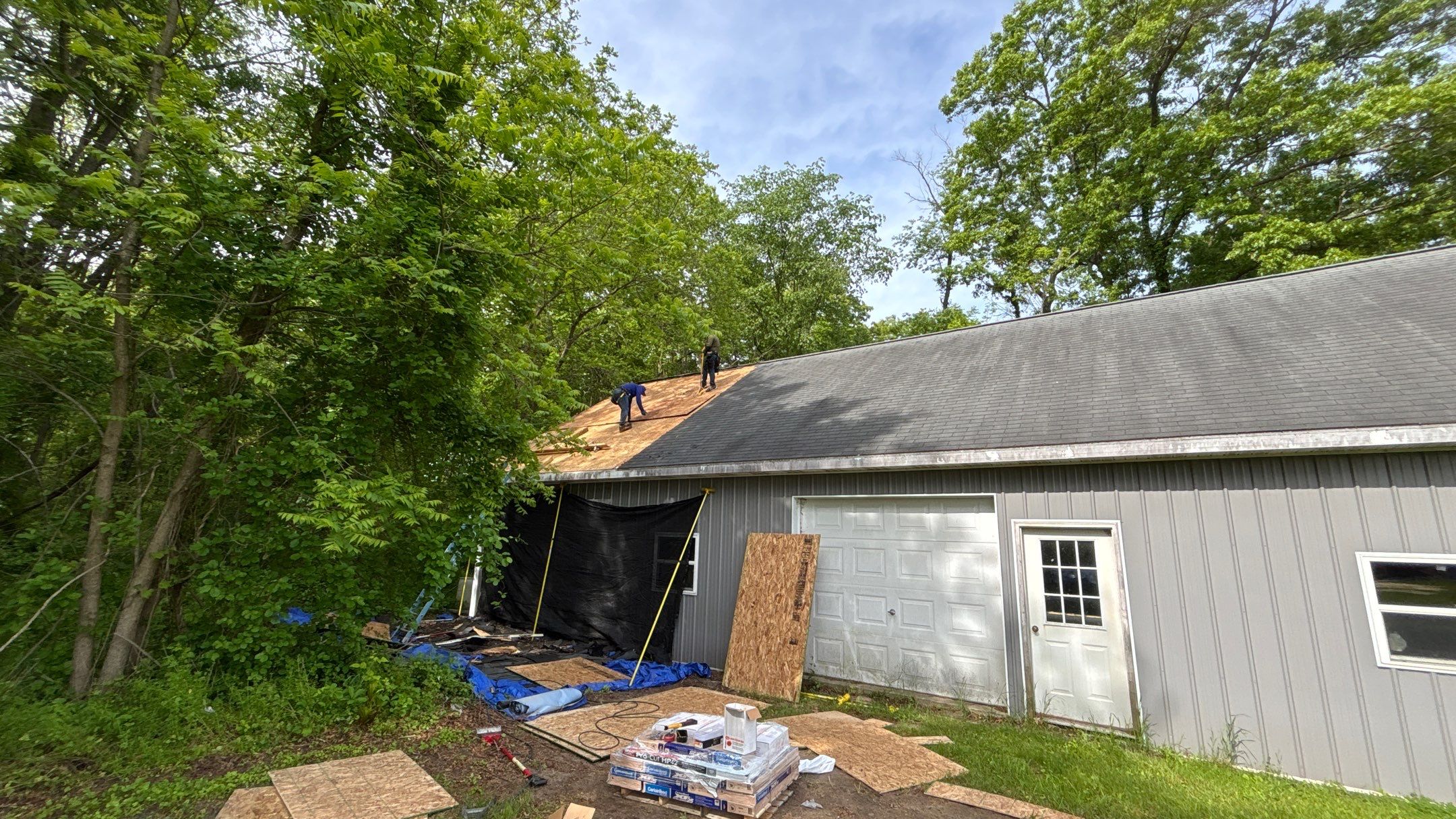 Roof Replacement using Atlas Pinnacle Pristine Pewter by 180 Contractors