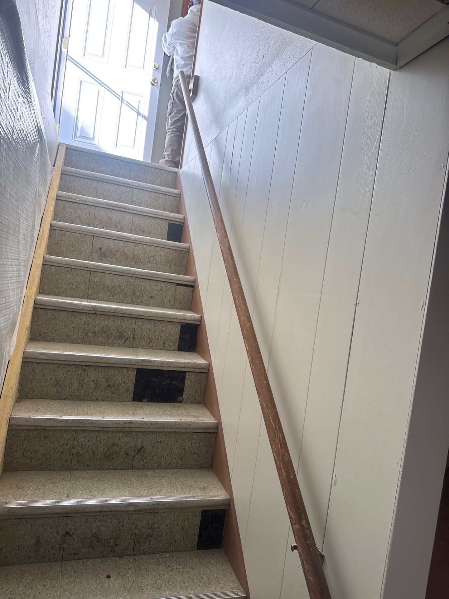 Full Interior Repaint to put the house up for sale by Midwest Paint LLC