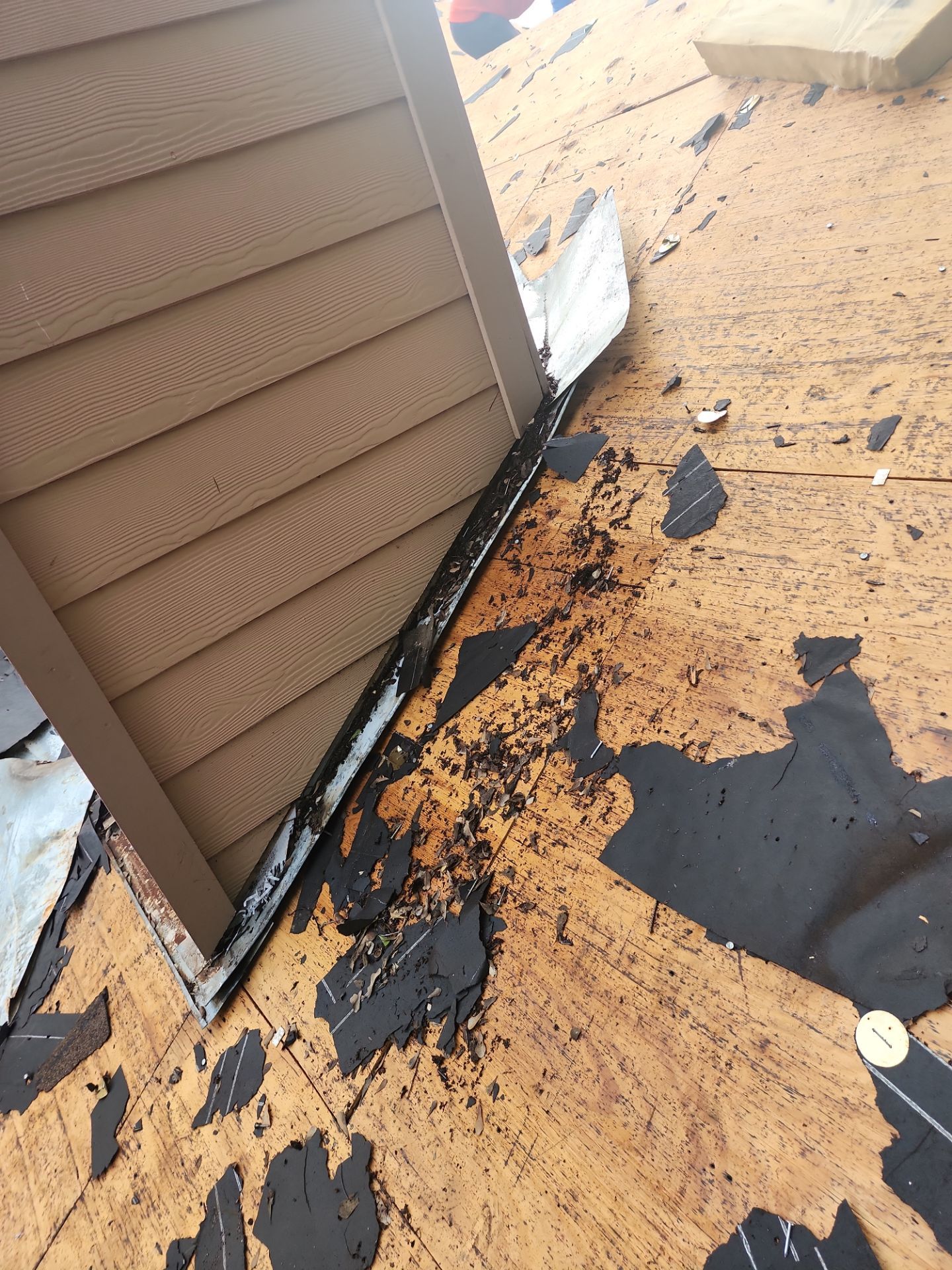 Residential Roofing Repair using Owen's Corning Duration (Lifetime) Shingles by Roof Repair Company