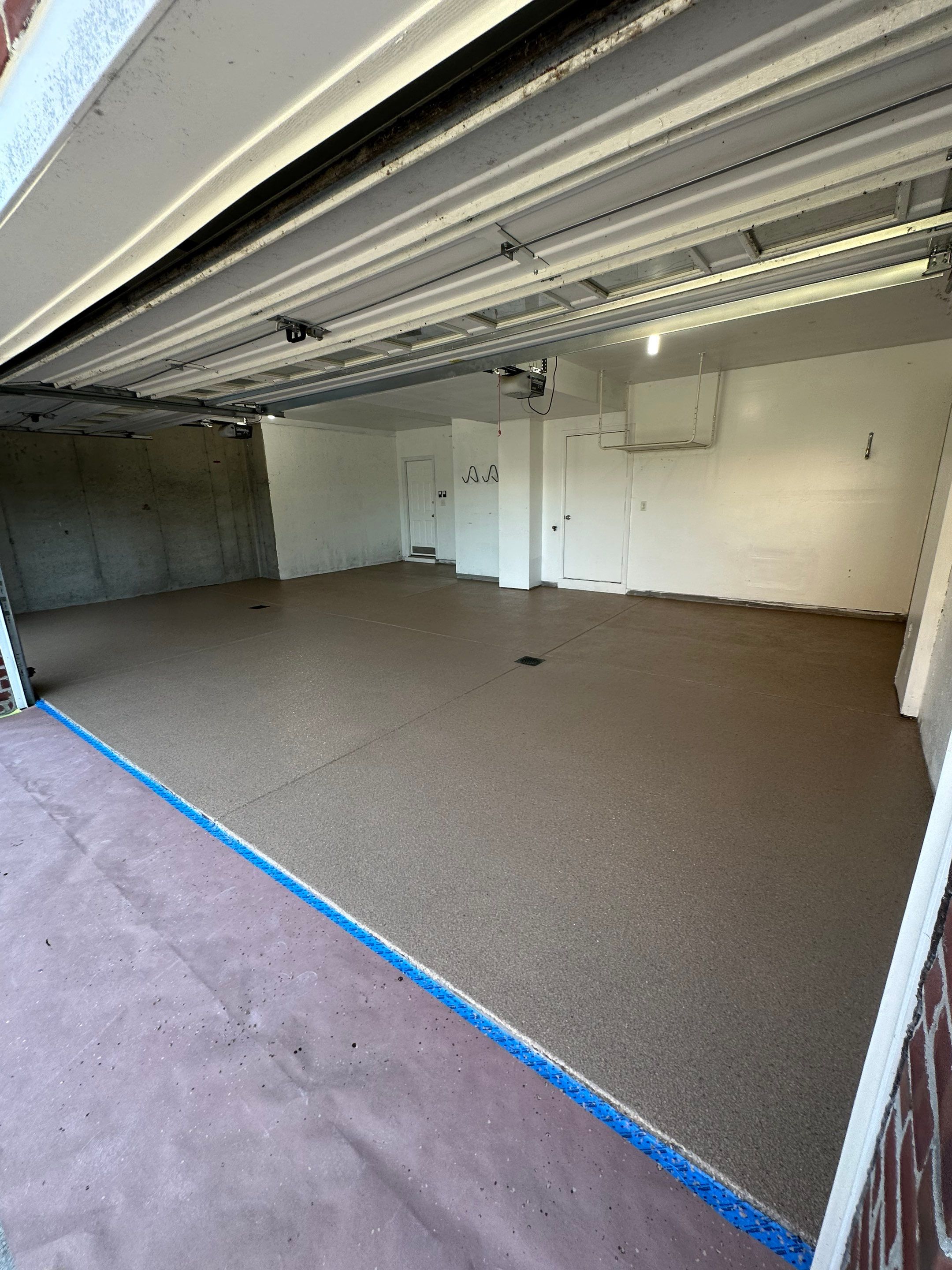 Brown Flake Project in Gibsonia by Floors in a Day, Inc