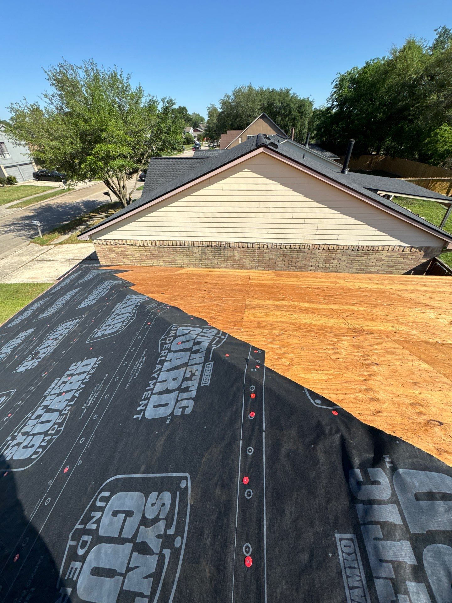 Roof Replacement Houston by Roof Repair Company
