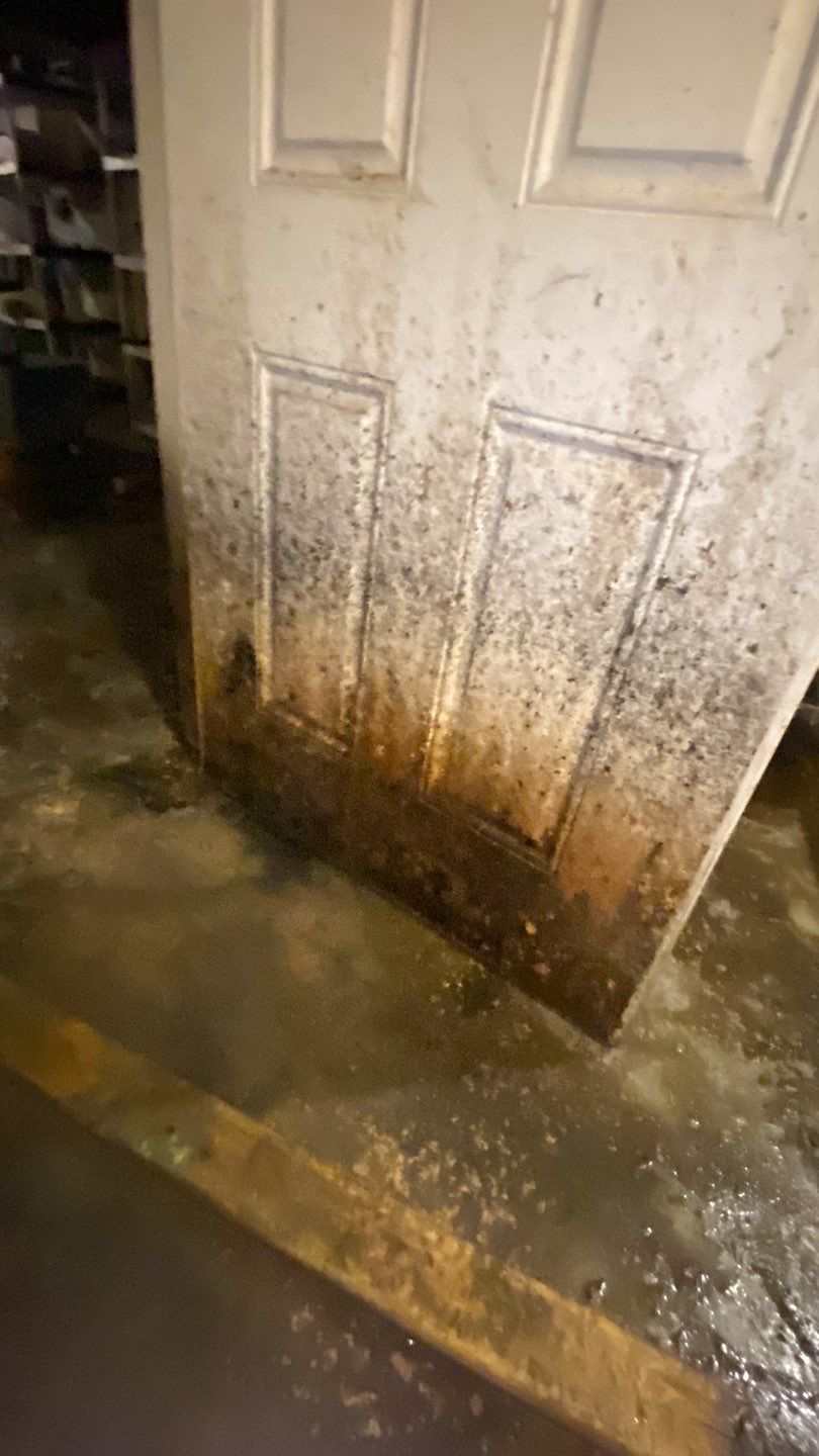 Overhead Sewage Pipe Burst by Chicagoland Water Medics