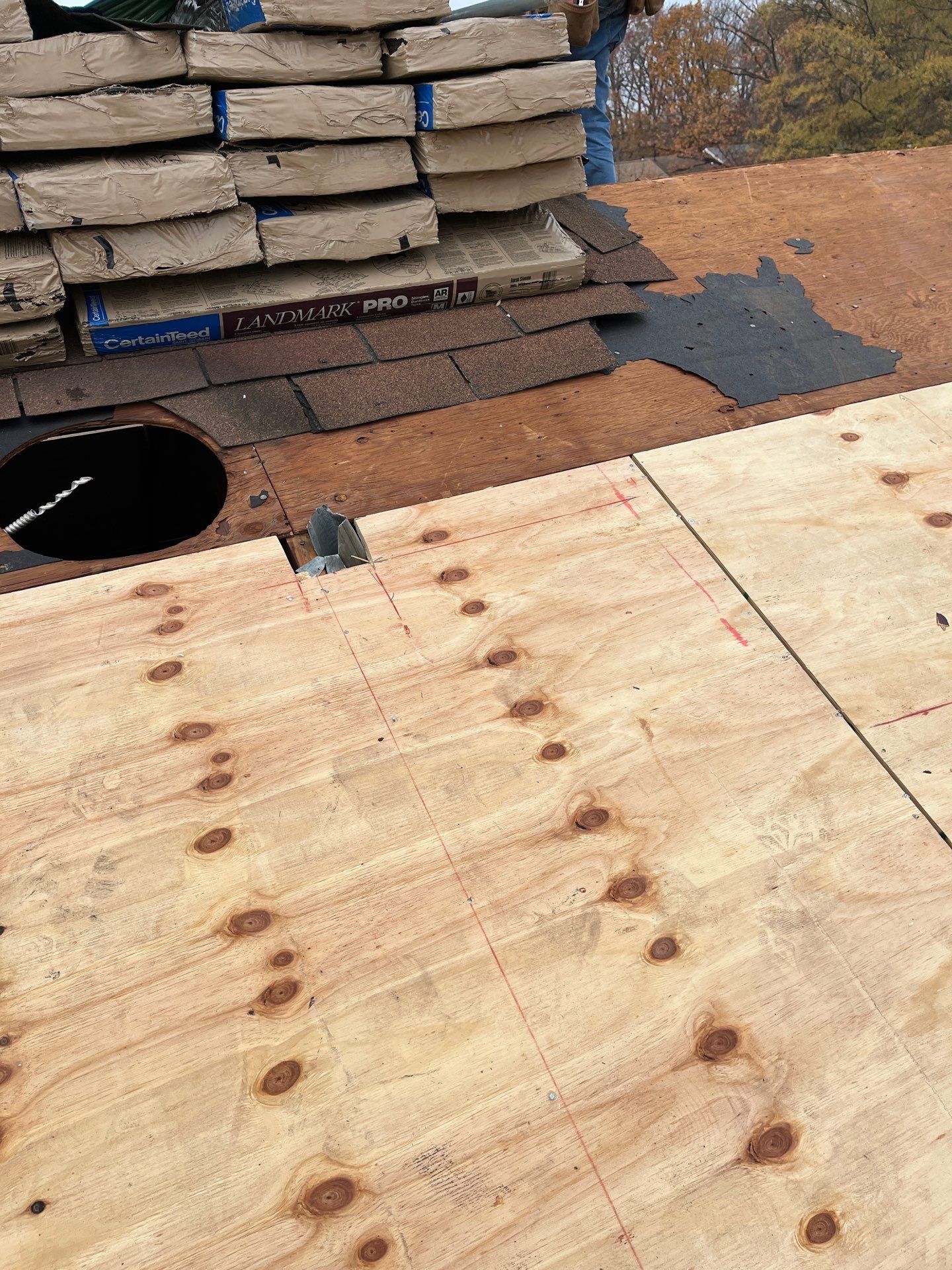 Springfield: Residential Roof Replacement with CertainTeed Landmark Pro in Max Def Burnt Sienna by RM Banning, Inc.