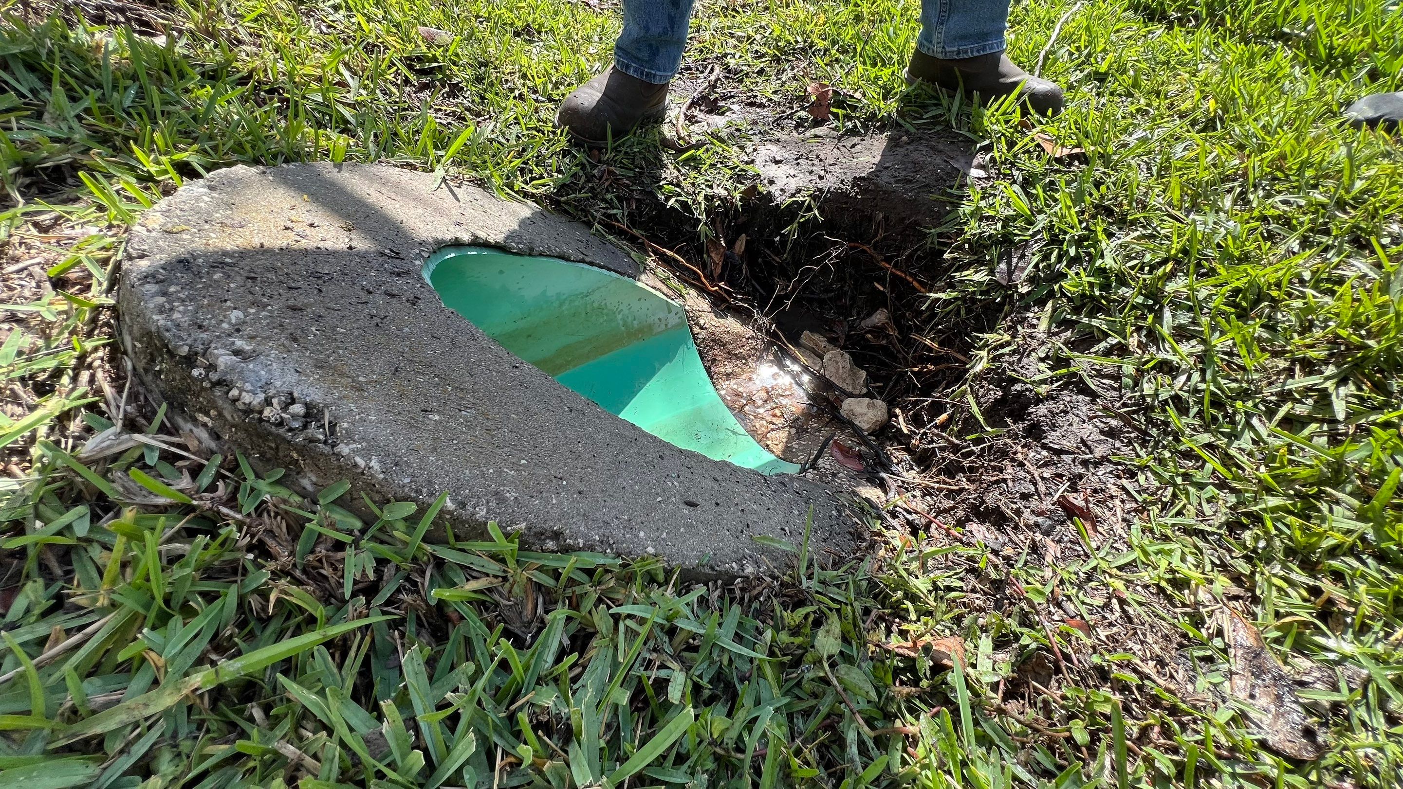 Condo Complex Stormwater System Maintenance by APS Power & Water