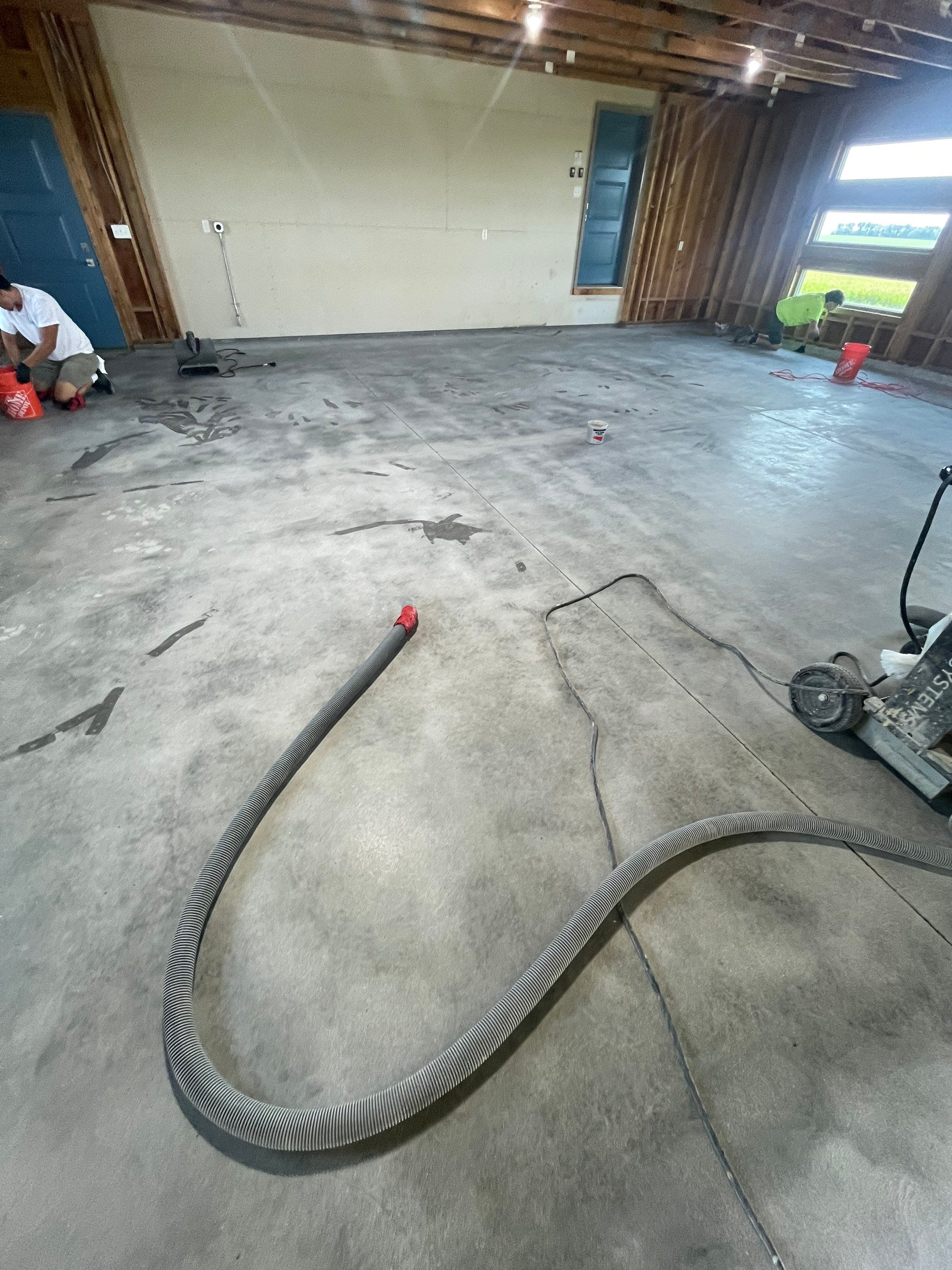 Cabin Fever Coating for Detached Garage in Dell Rapids by Select Painting, Coatings & Garage Cabinets