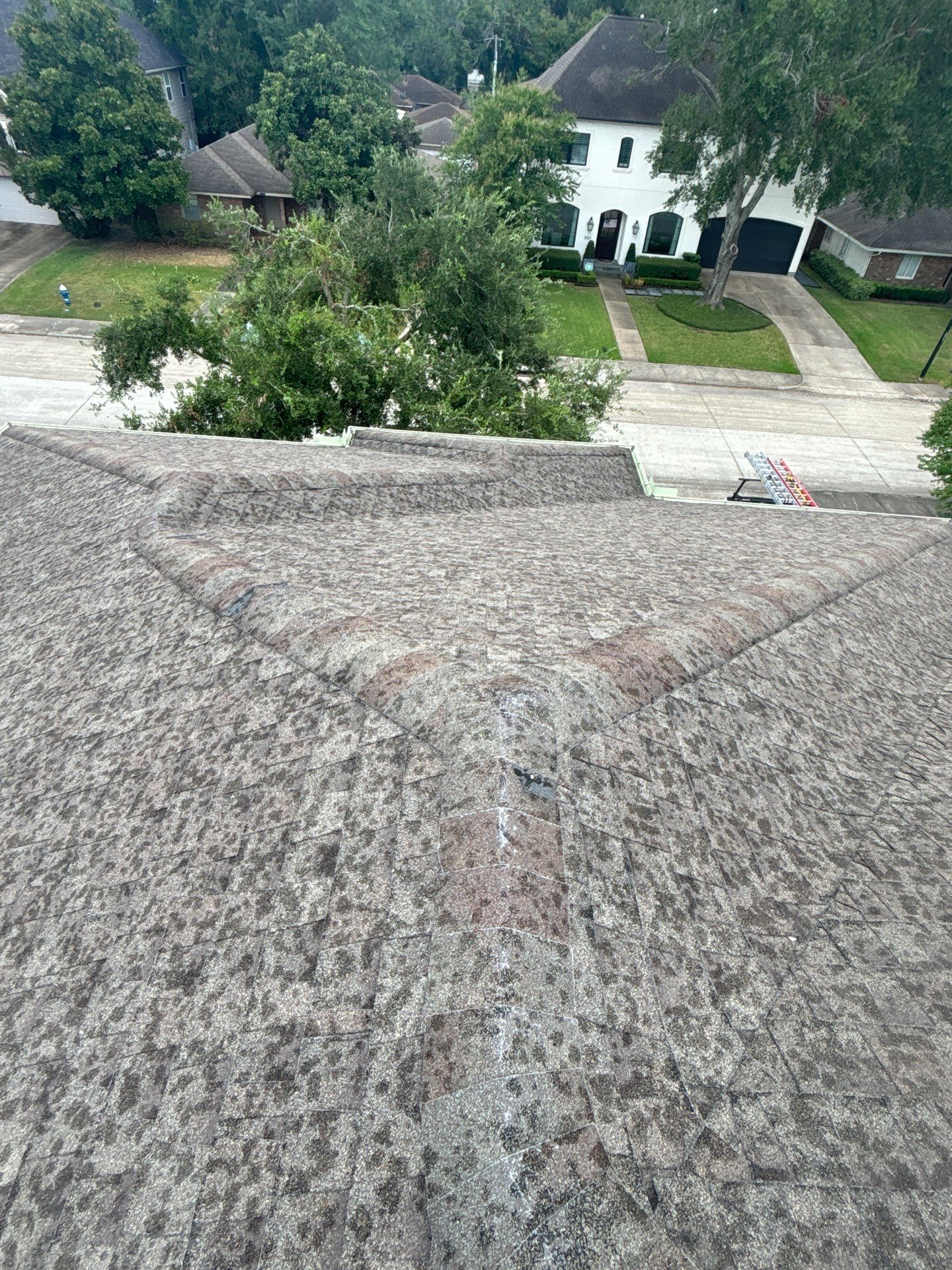 Hail Damage using Owen's Corning Duration (Lifetime) Shingles by Roof Repair Company