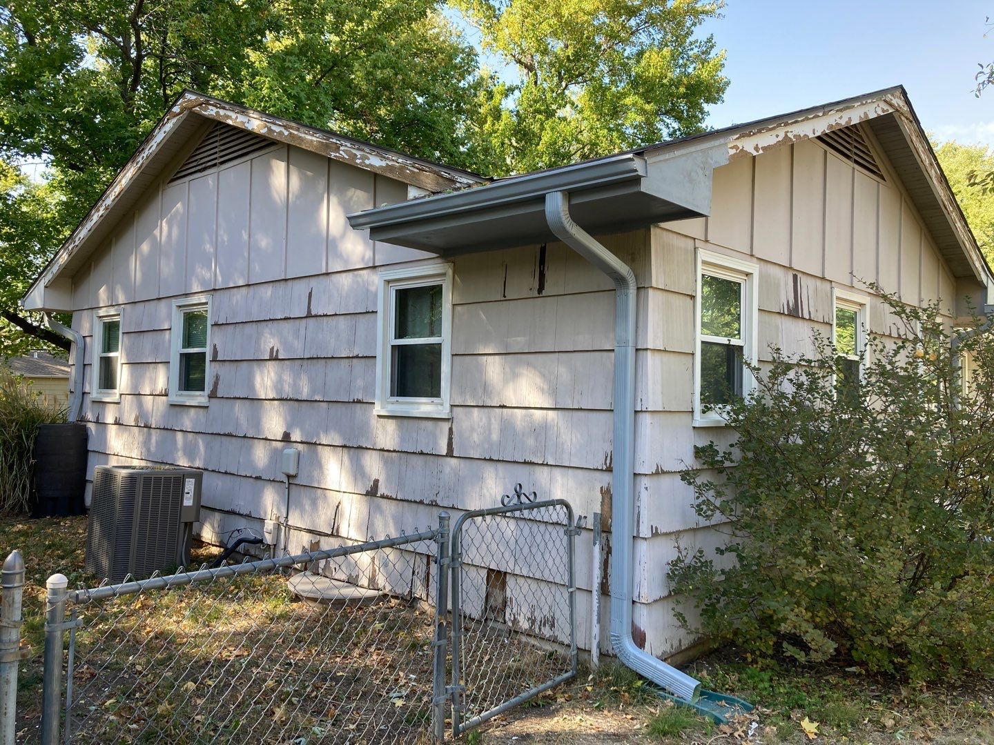 Siding Installation using D4 Market Square by EEC  Windows, Siding & Roofing 