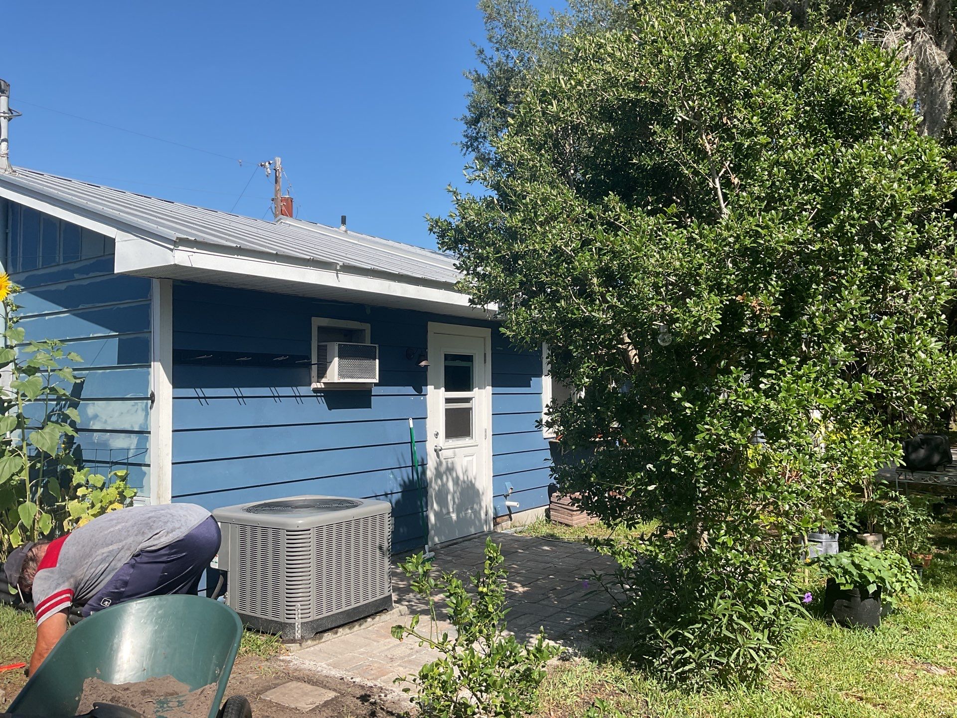 White 6-Inch Gutters and Leaf Guard Installation in Fort Myers FL by Gutter Professors