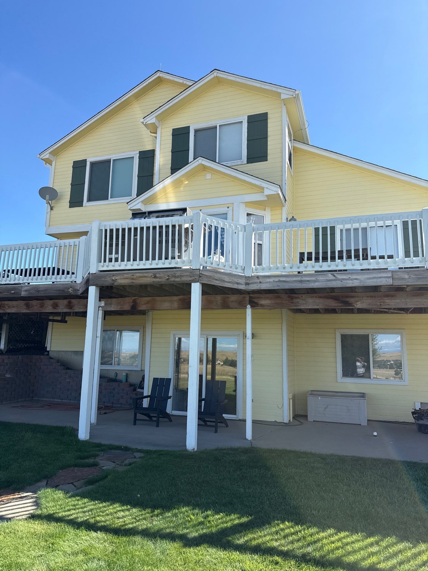 Time for a new look? Replace the Windows and Siding by 1st choice windows and siding
