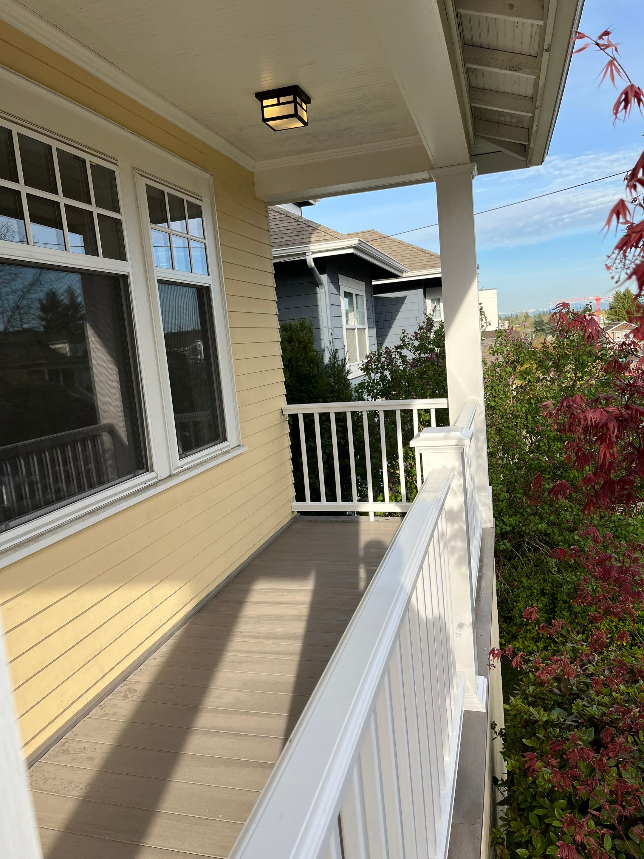 Greenlake Front Porch by Alki deck builders 