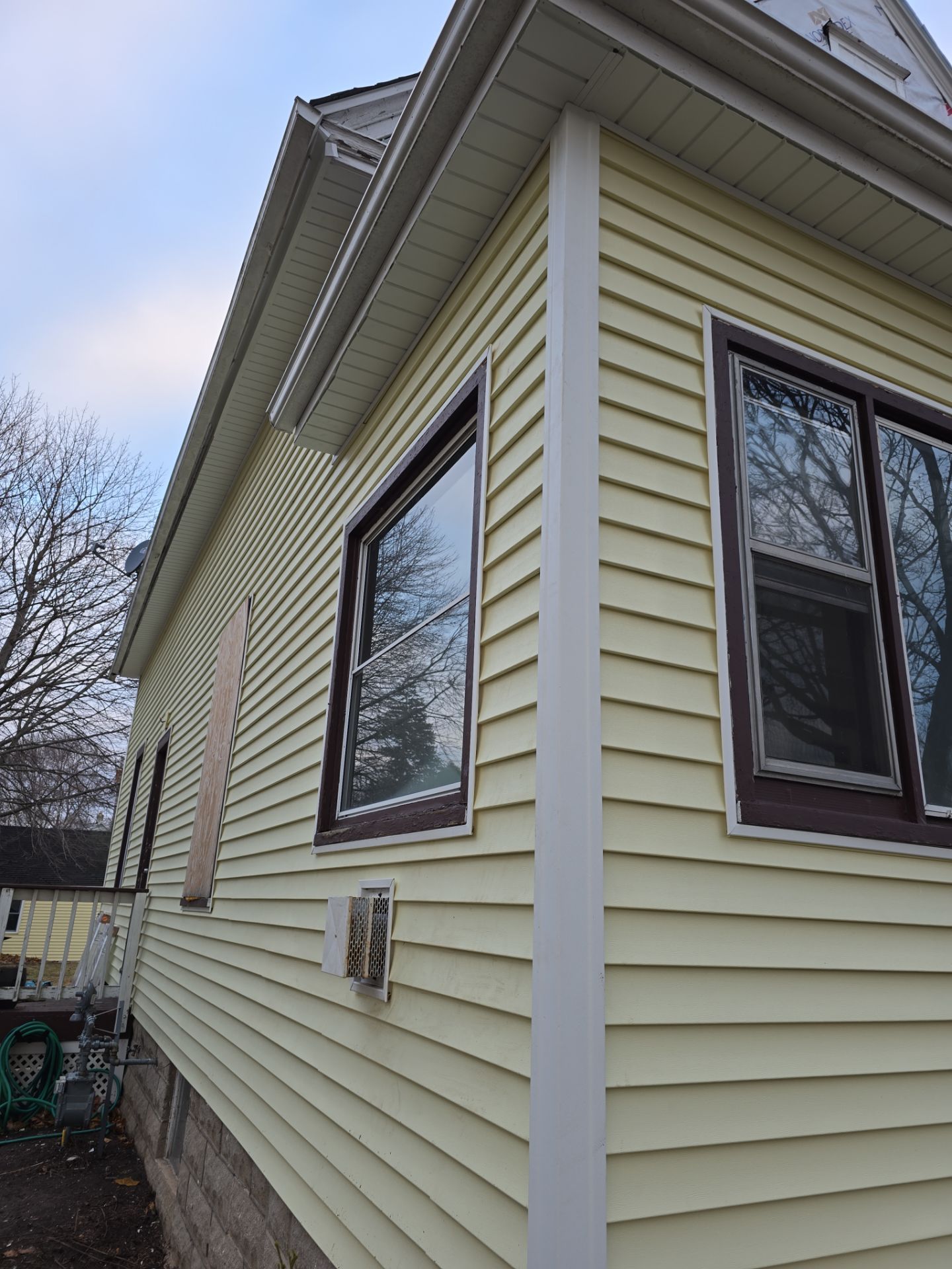 Sunshine siding install !  by Gellings Roofing & Siding
