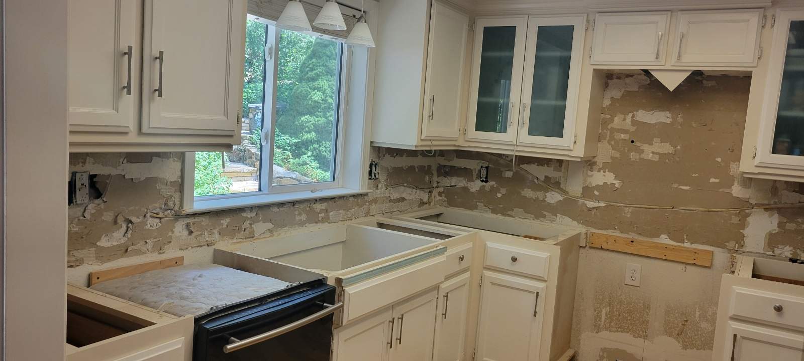 Kitchen Backsplash by Footprints Floors South Sacramento