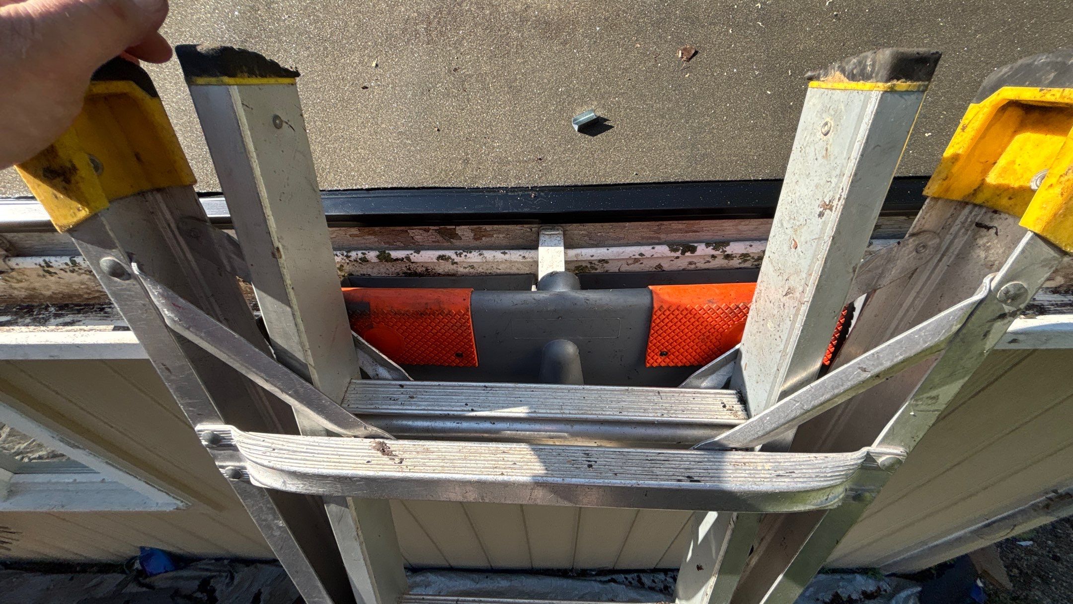 Roof Replacement using Owens Corning Peppercorn by 180 Contractors