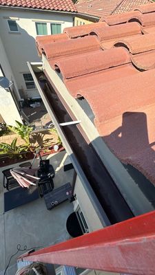 Lake Forest Gutter and Solar Cleaning