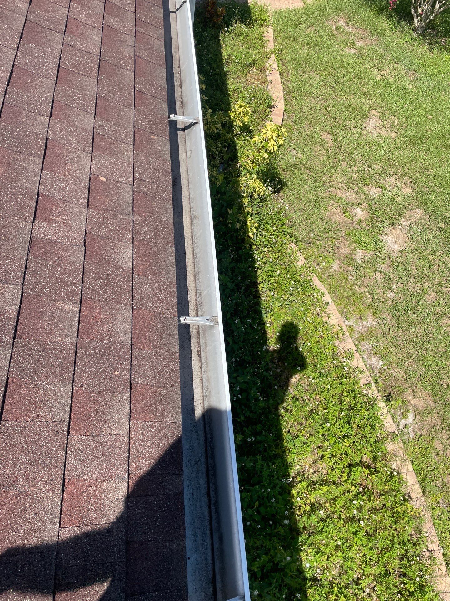 Gutter Cleaning in Brandon FL by Gutter Professors