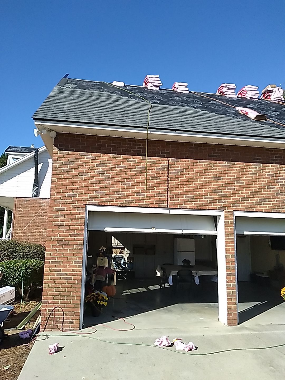 Residential Roofing Installation using Owens Corning Oakridge- Williamsburg Gray by Indigo State Roofing