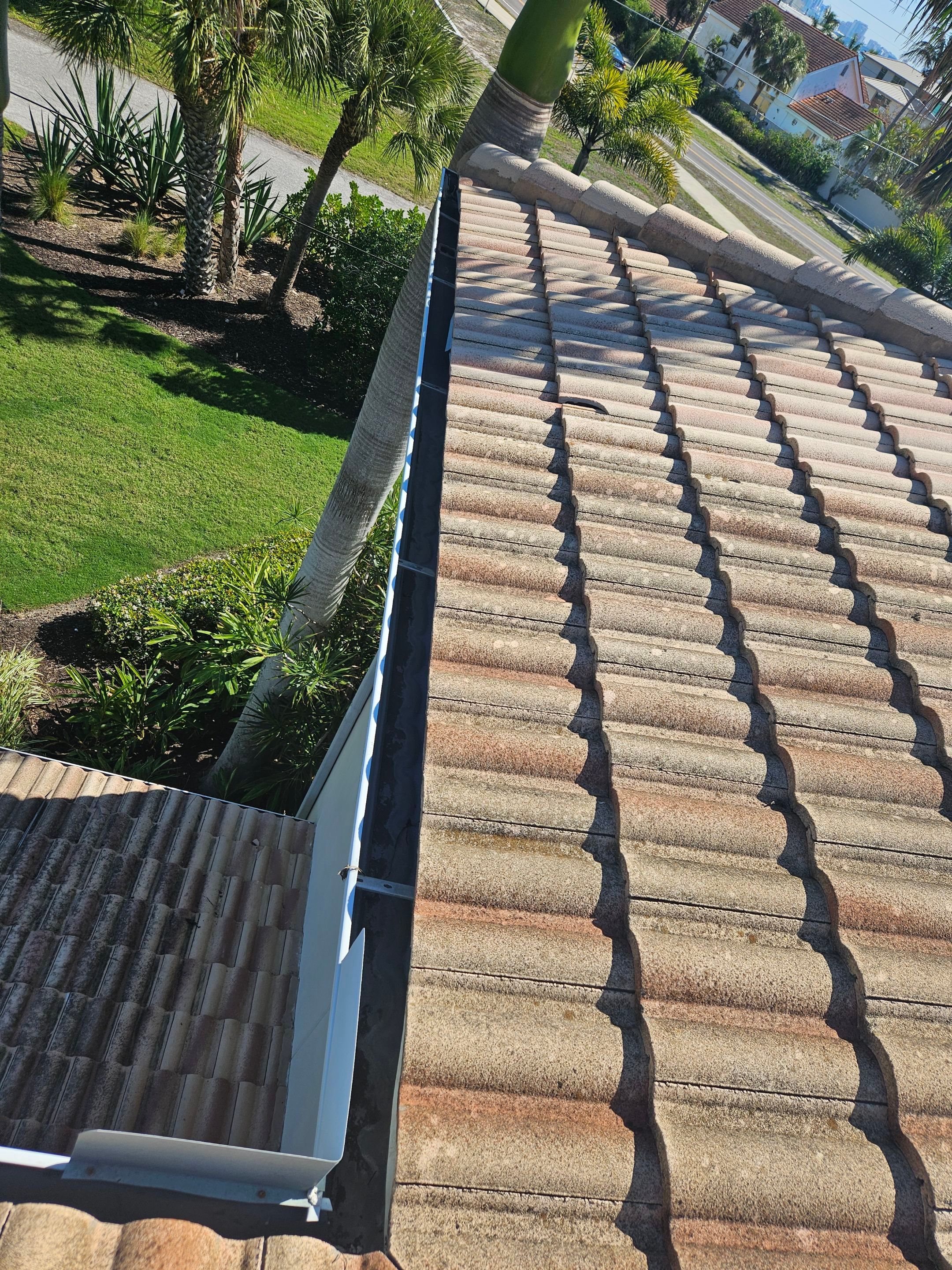 Gutter Cleaning in Sarasota FL by Gutter Professors