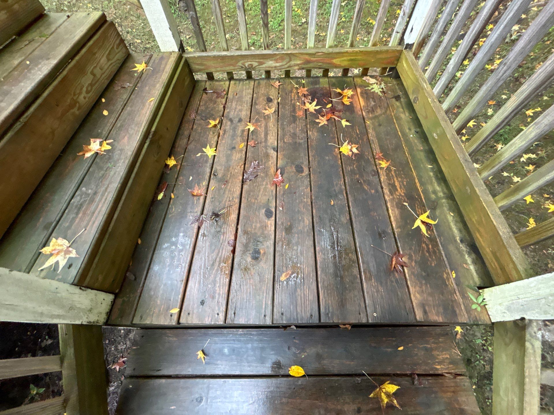 Wood Deck using Wood Sealant by DuraSeal