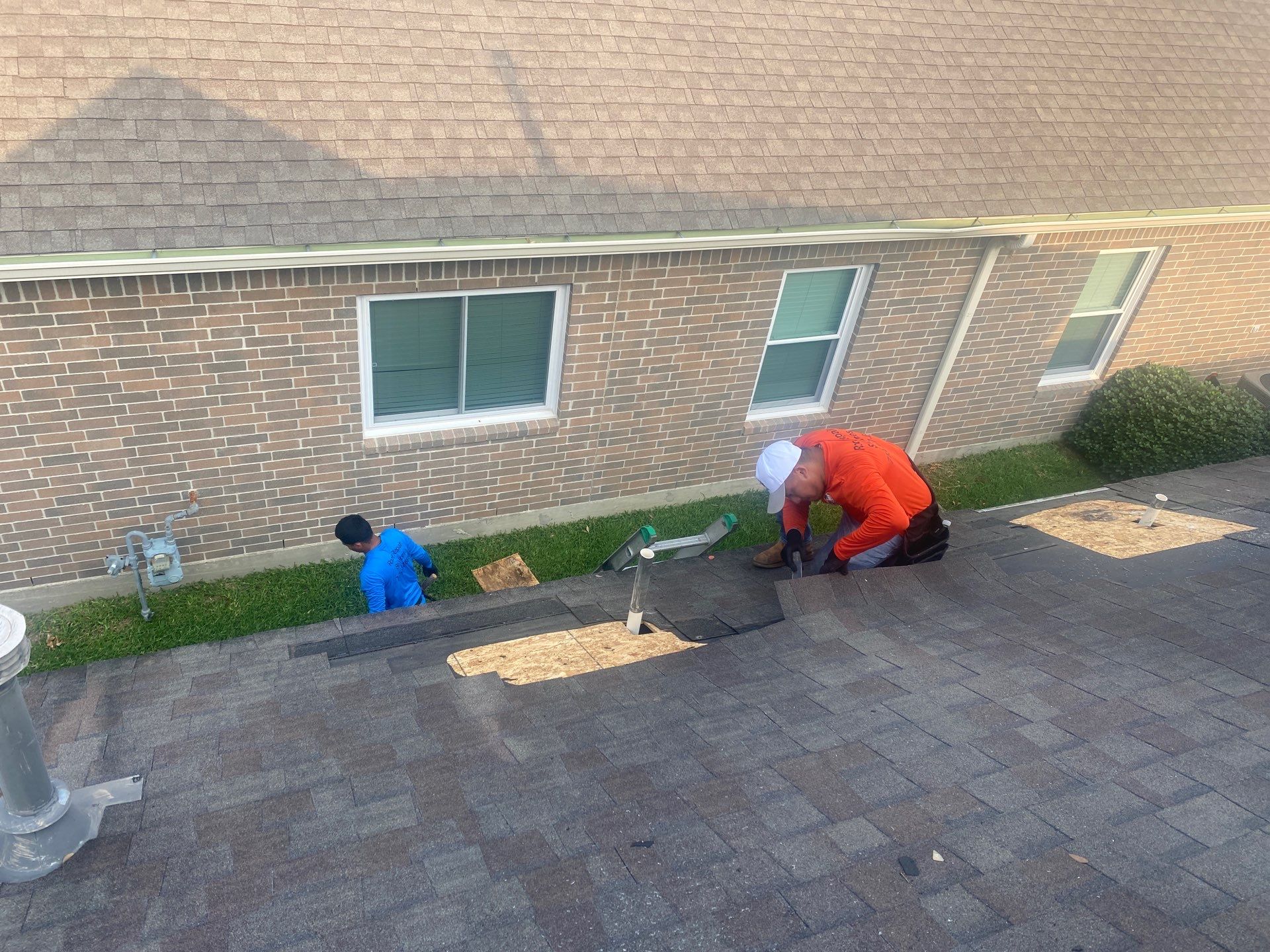 Hail Damage using Owen's Corning Duration (Lifetime) Shingles by Roof Repair Company