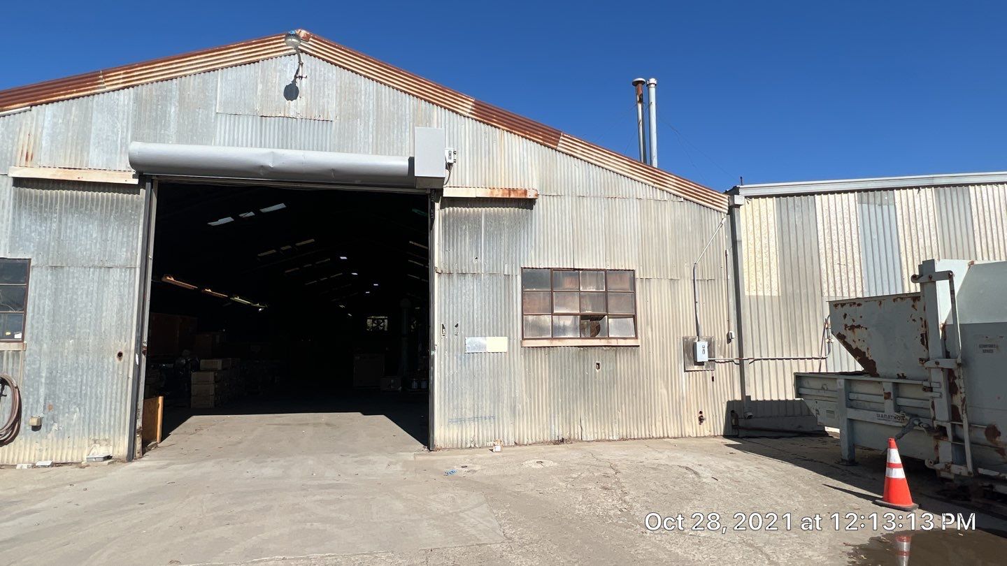 MR Roofing system using Conklin BenchPly system with PUMA top coat by Straight Edge Roofing Inc