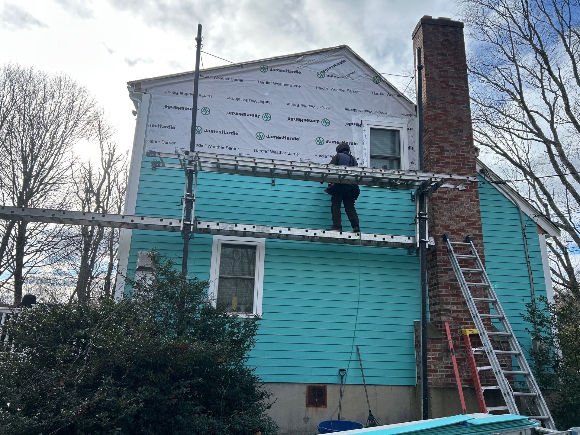 James Hardie siding in Dream Collection color - Dighton, MA by UBrothers Construction