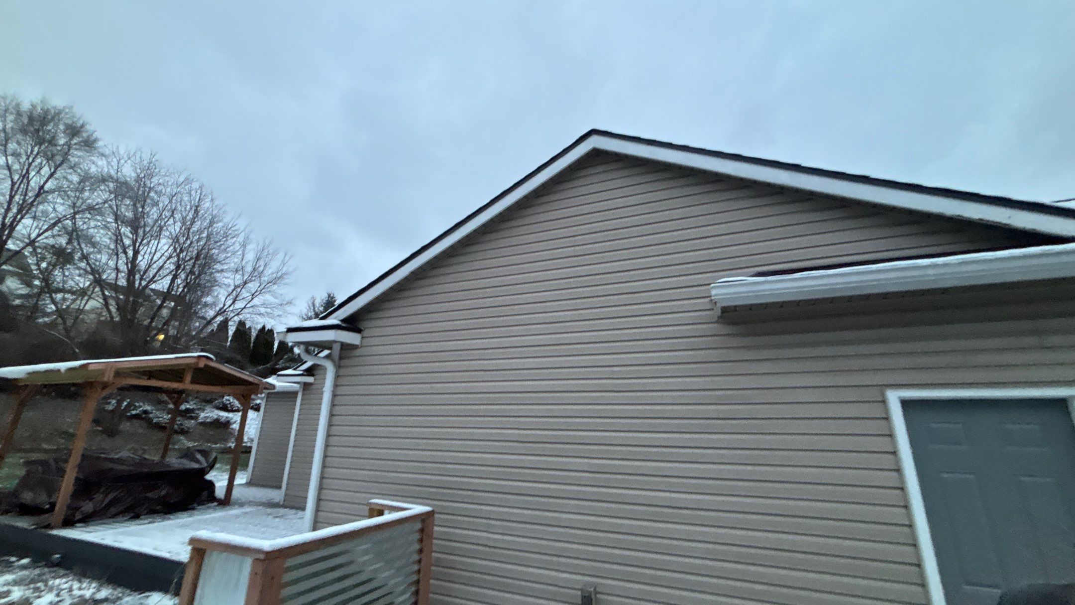 Siding Replacement using Alside Charter Oak D4.5" Riveria Dusk by 180 Contractors
