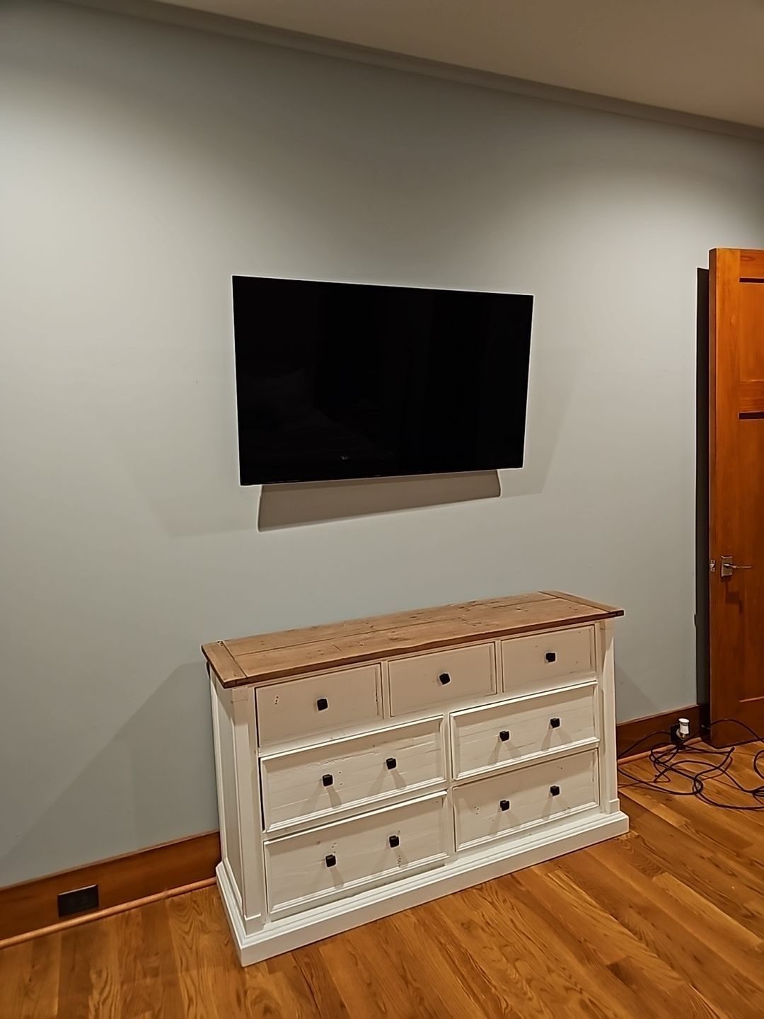 Basic TV Mounting Projects by Hangman Mounting & Installation 