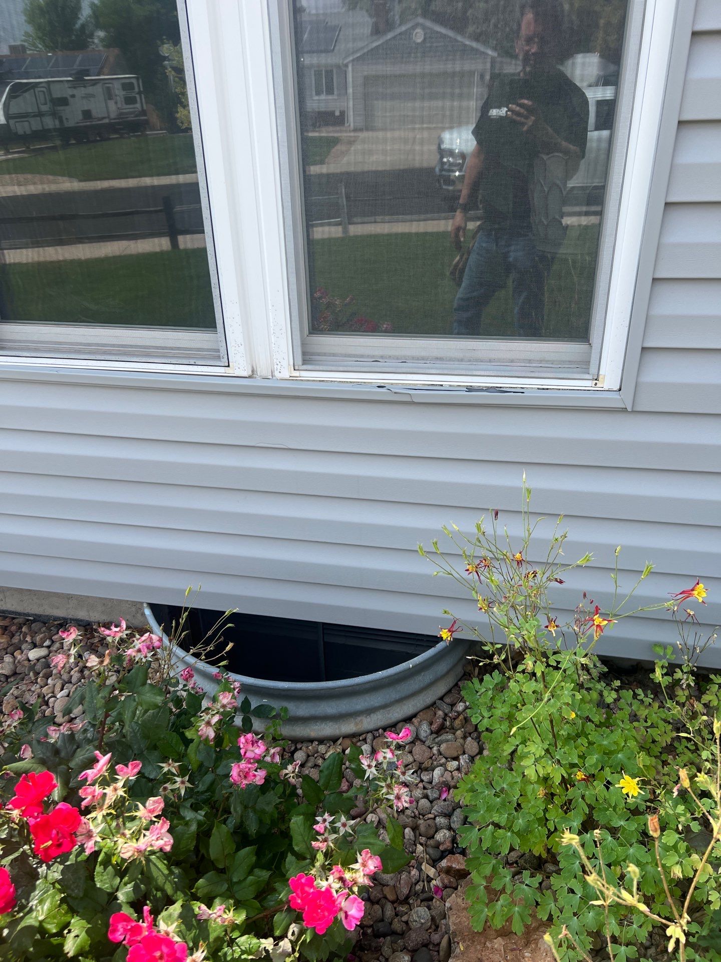 Storm Damage inspection and insurance claims by 1st choice windows and siding