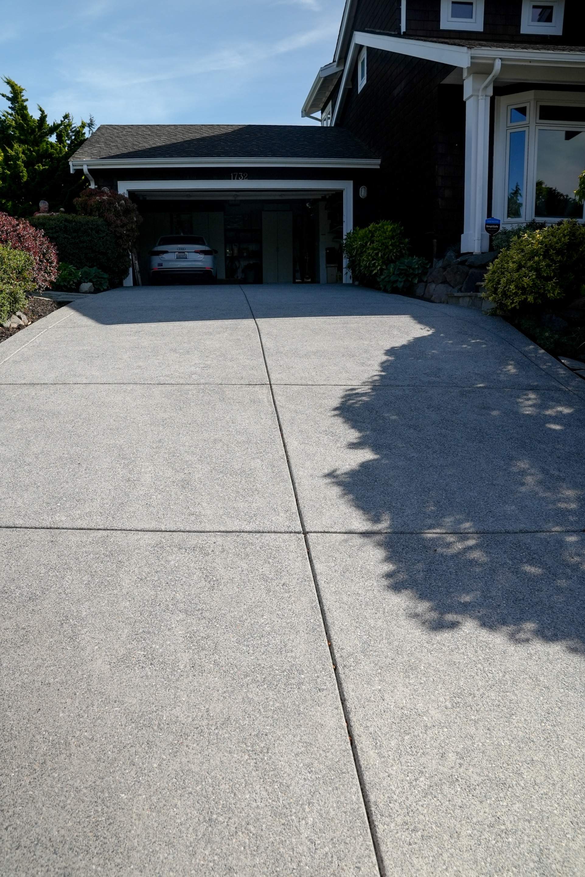Concrete Driveway Repair | Mukilteo  by Jireh Asphalt & Concrete Inc 
