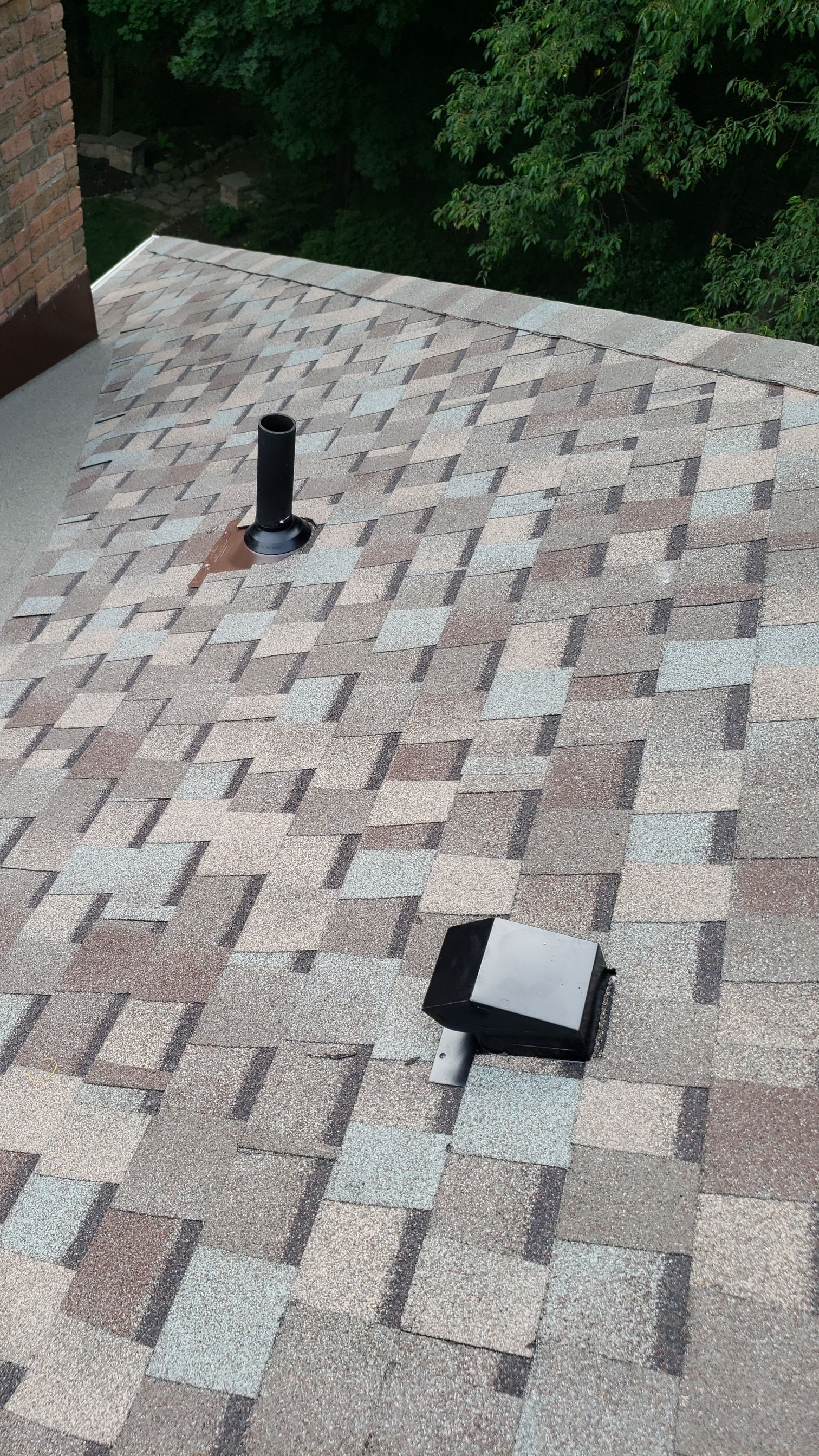 Brand: Atlas Pinnacle Color:  Majestic Shak Drip Edge: White by Eagle Eye Roofing