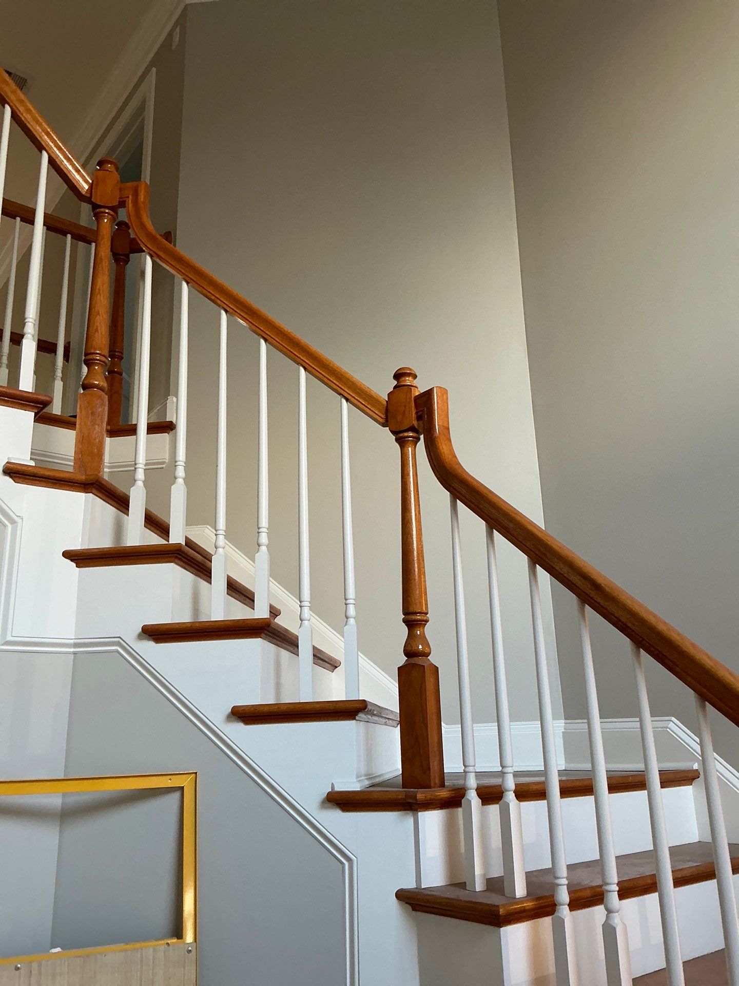Inteiro painting and Cabineted painting by GonzalezPainters & Contractors Inc 