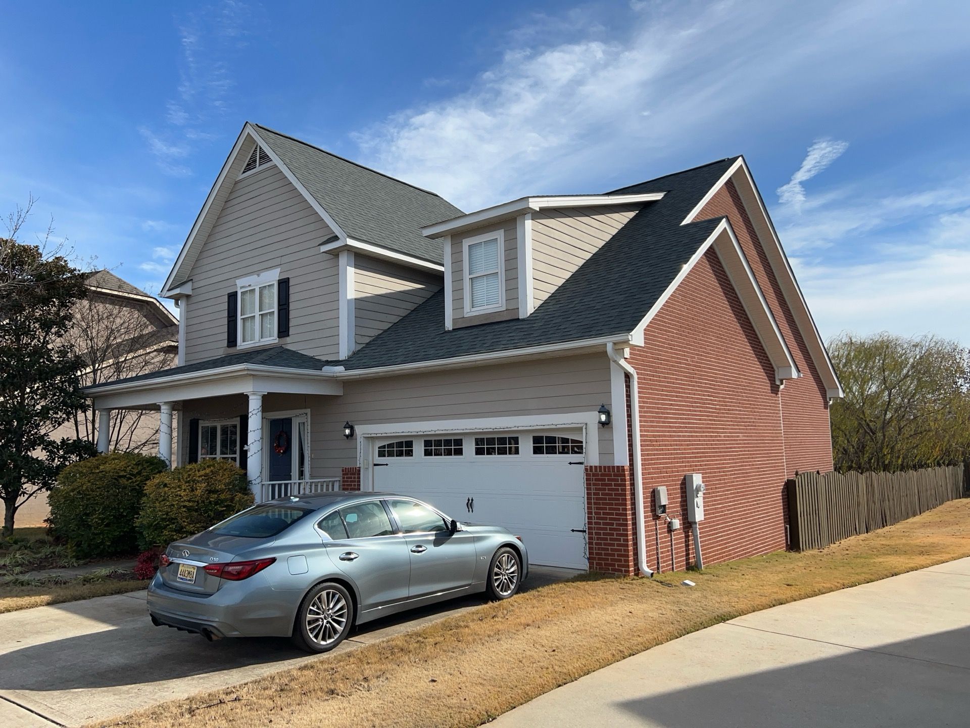 Mastic Vinyl Plank by Freedom Exteriors