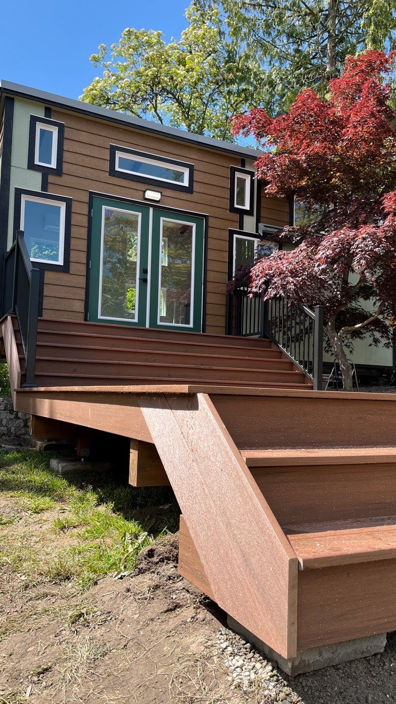 Seattle Decking by Alki deck builders 
