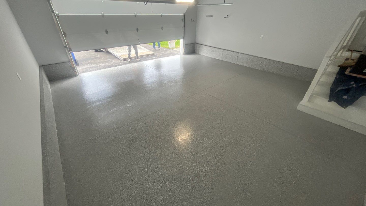 Garage in Londonderry, NH 03053 by Symphony Concrete Coatings