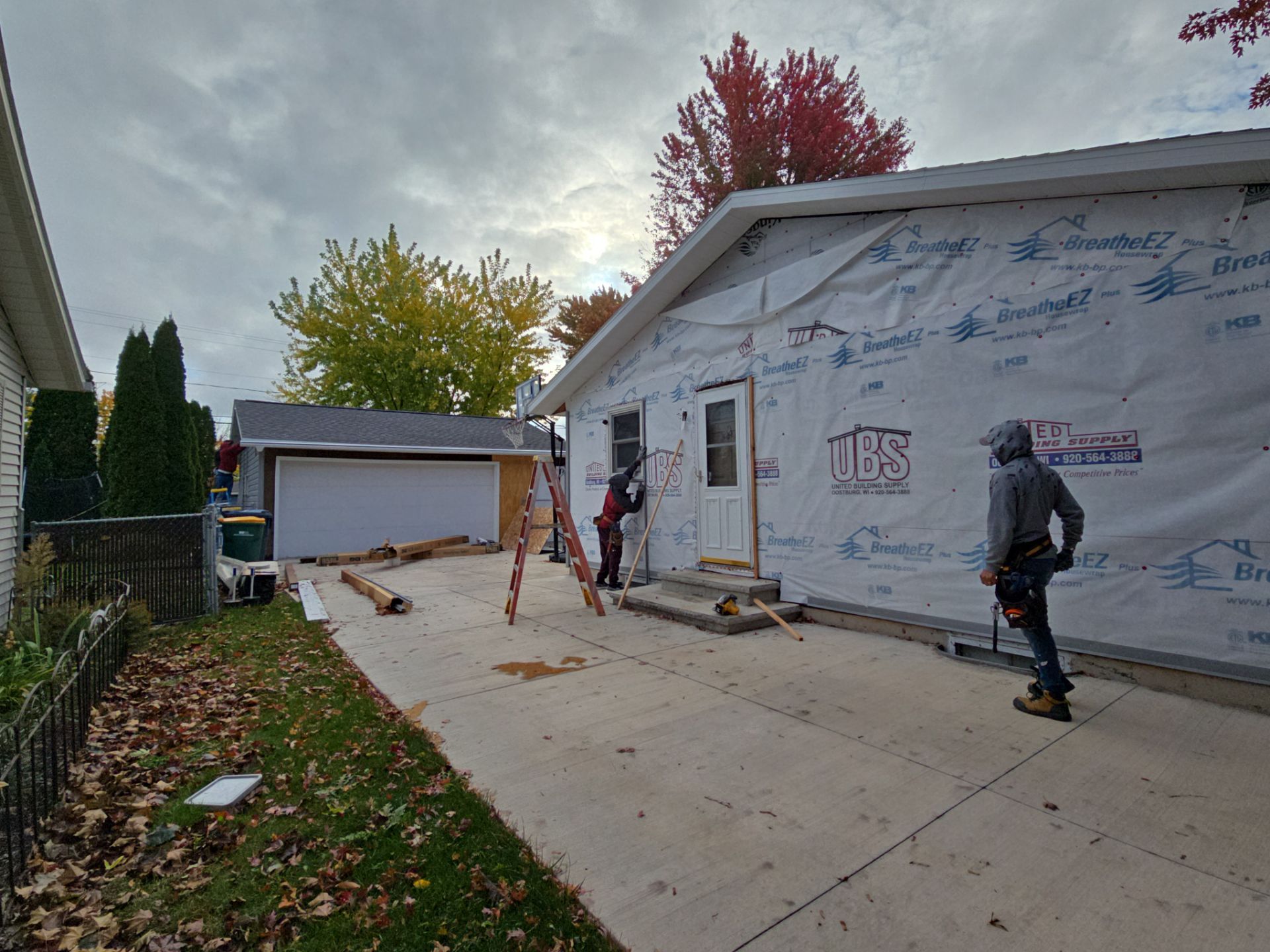 Siding Replacement with Vinyl Siding in Granite Gray by Gellings Roofing & Siding