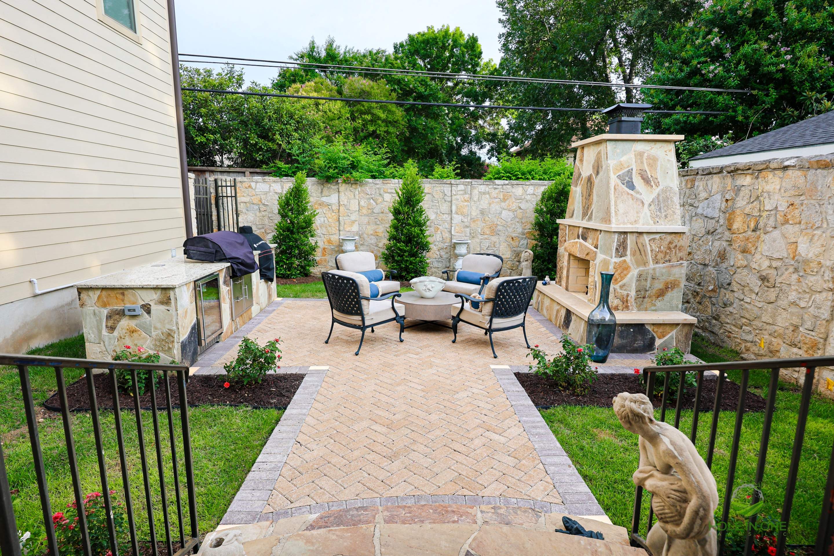 Olmos Park, San Antonio Tx. by Hole In One Lawns, LLC