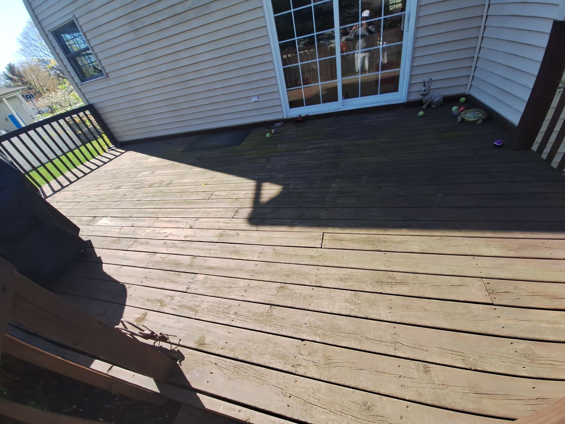 Deck Staining and Pressure Washing by Gordon Painting