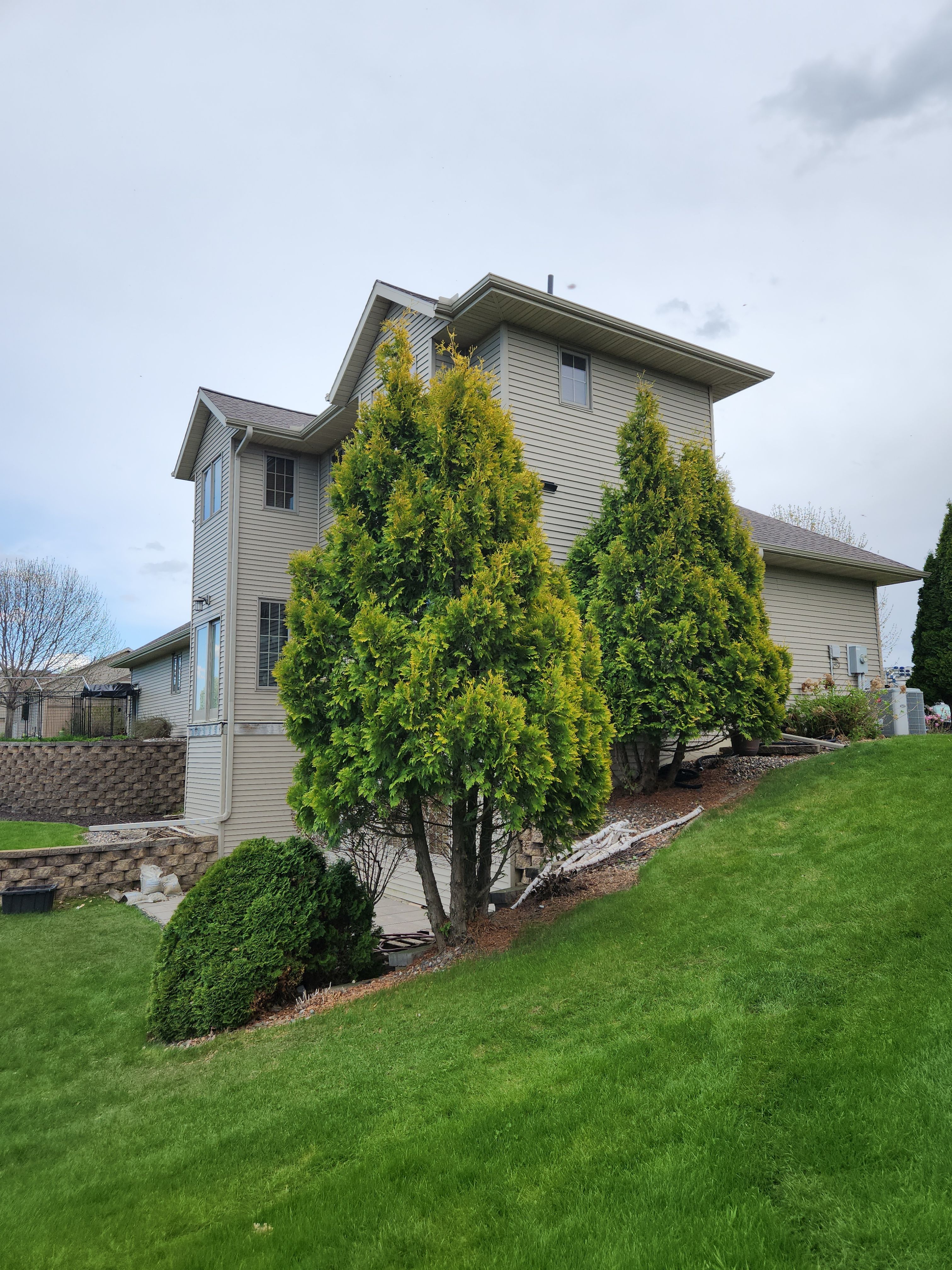 5-Inch Claytone Seamless Gutter Installation – Willmar, MN by Next Level Seamless Gutters / Exteriors Inc.