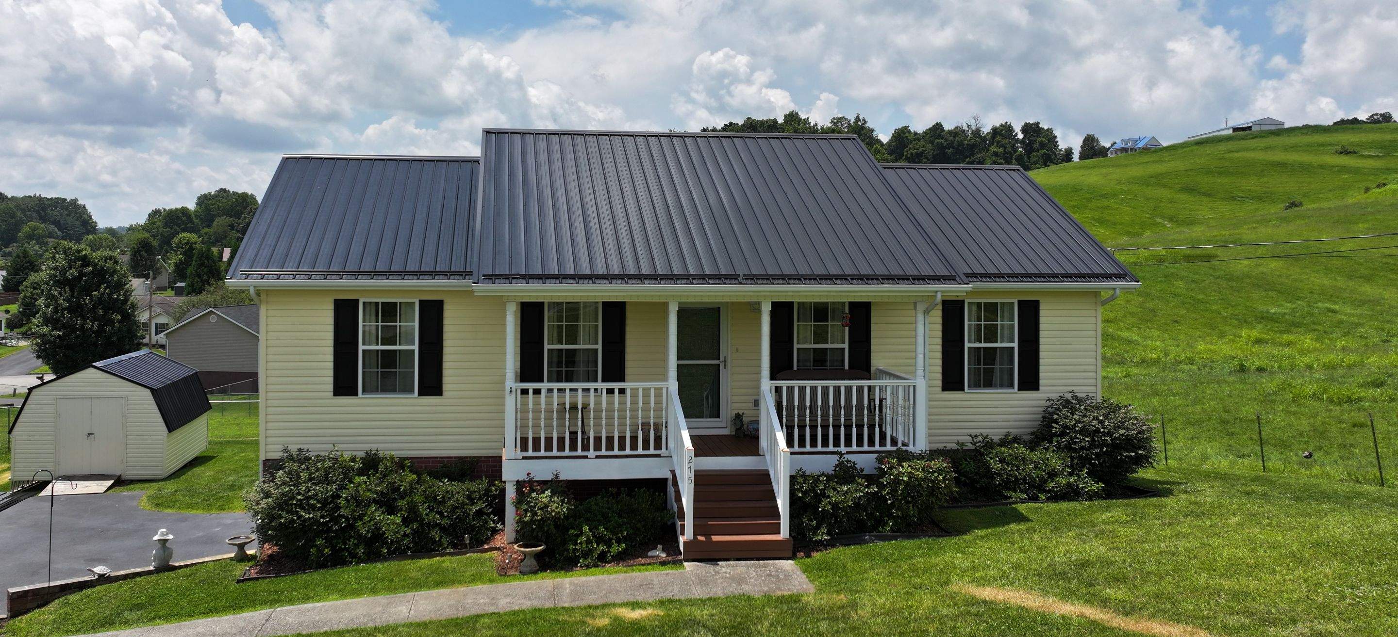 Shortridge Residence by Omnia Roofing