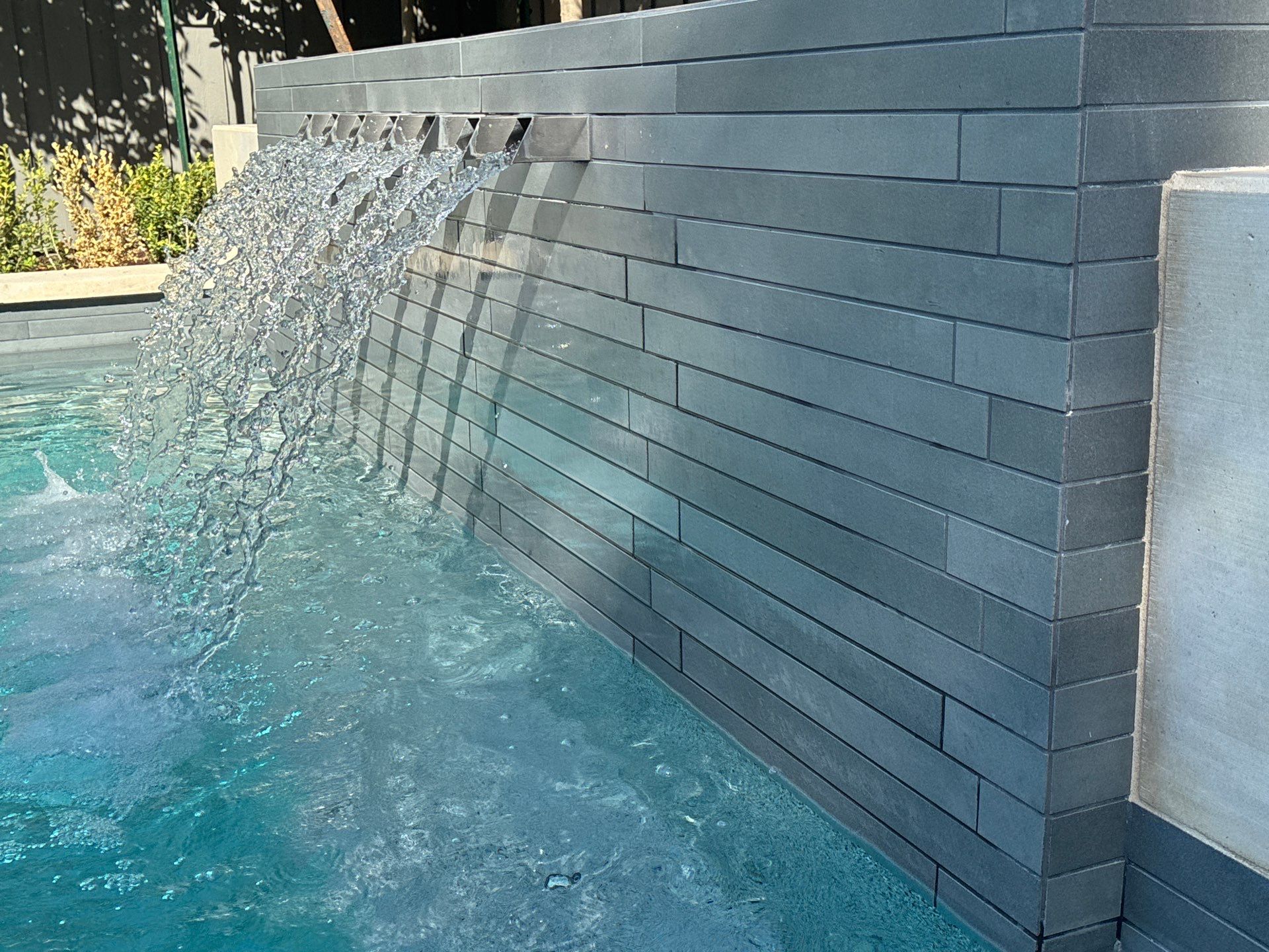 Custom Swimming Pool and Flagstone Patio Installation in Dallas by Hobert Pools