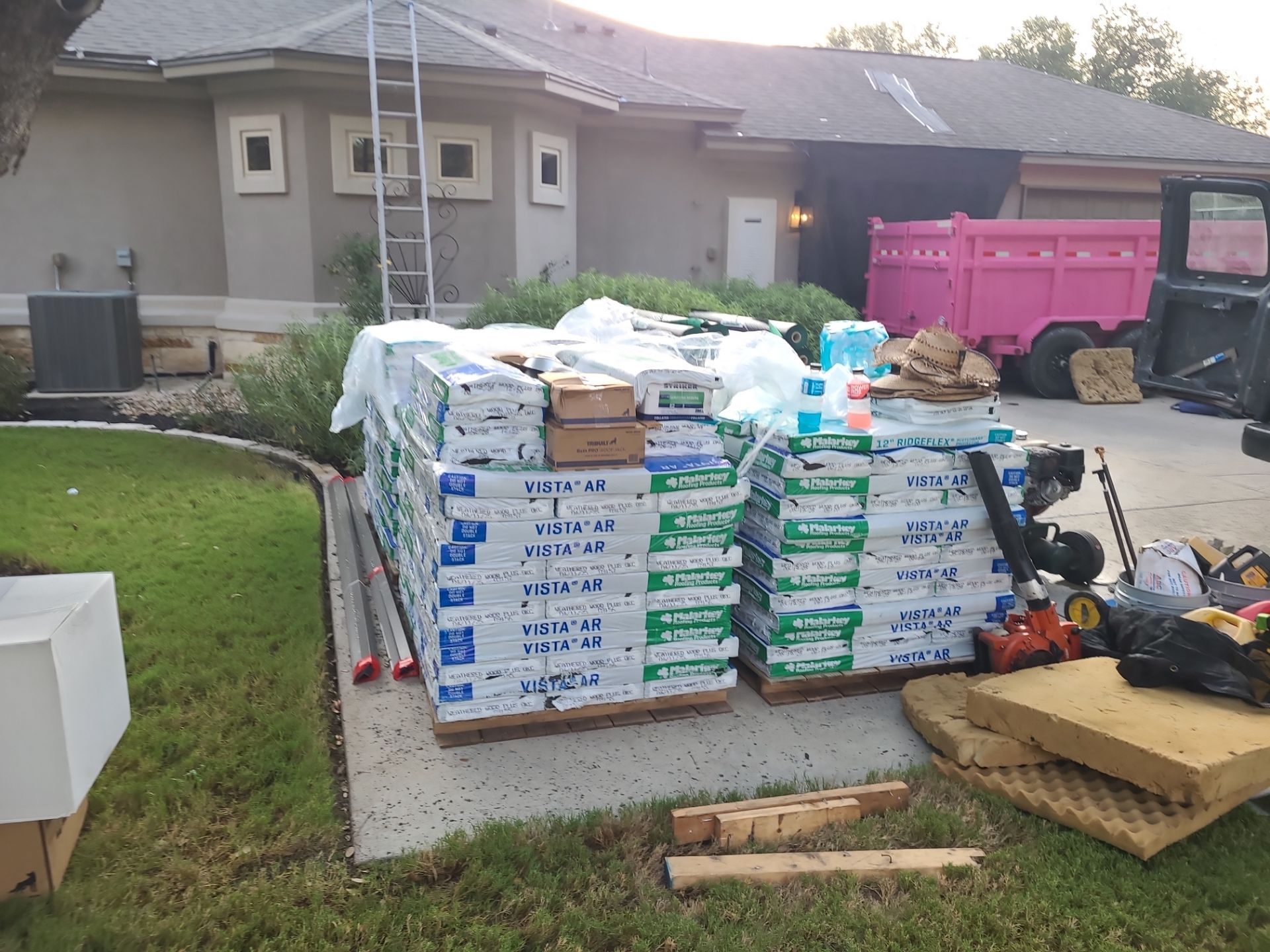 Class IV, Malarkey Vista  by Oakwood Roofing and Construction, LLC