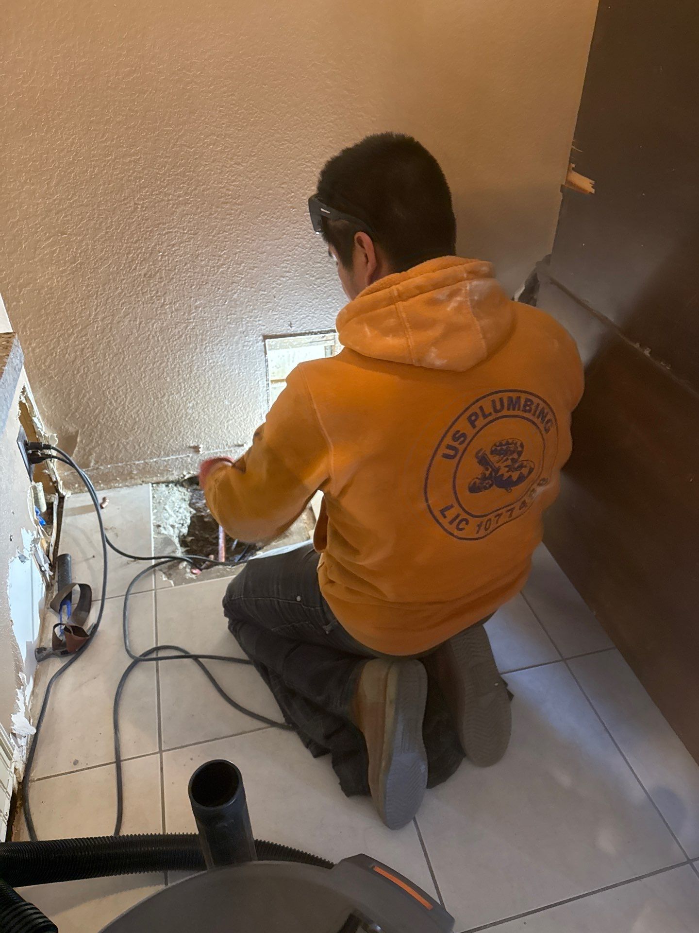 Installing Pipes by Us Plumbing