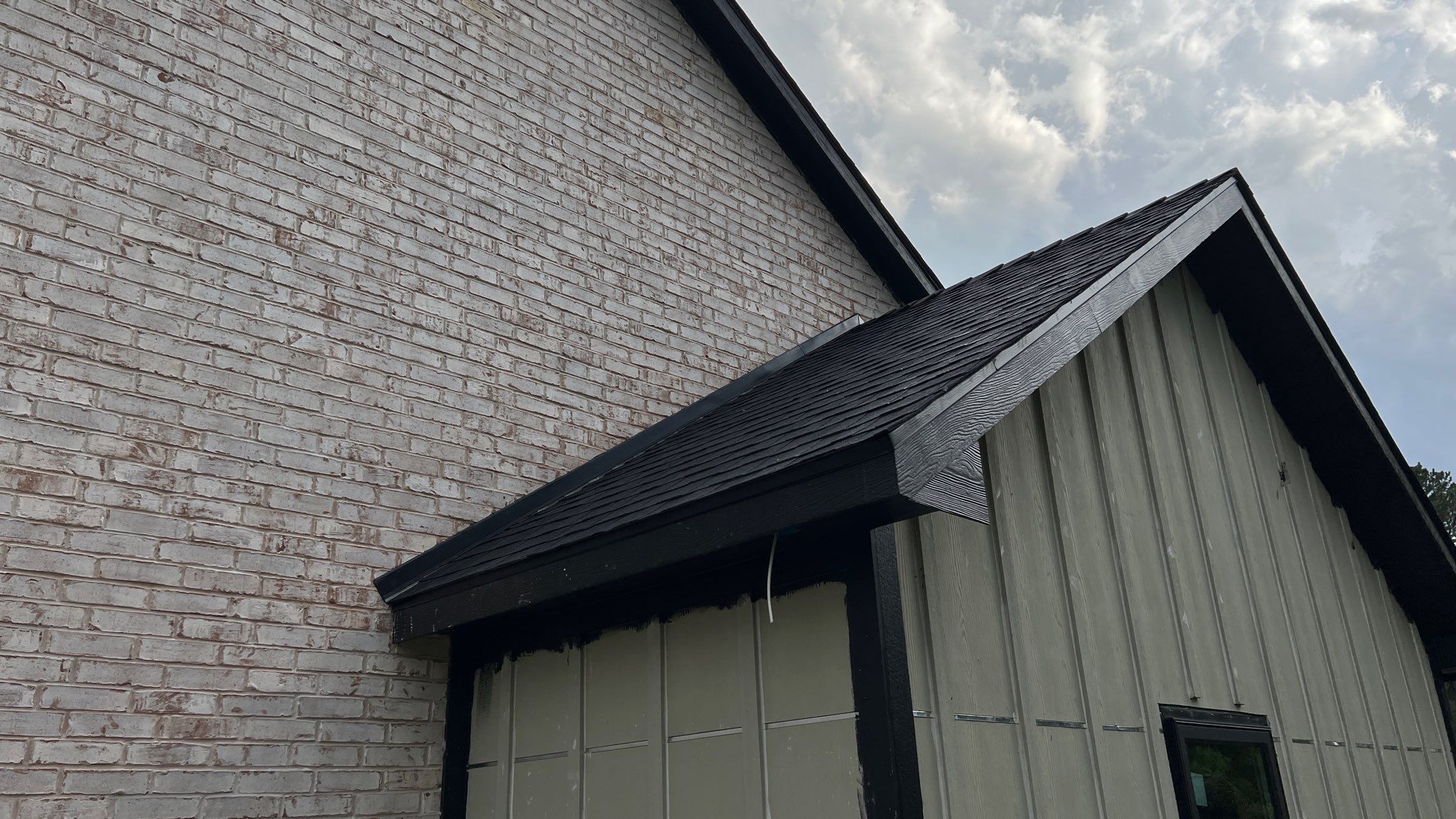 Residential Roofing Installation using ATLAS Pinnacle Pristine Shingles by Harvey Roofing & Construction