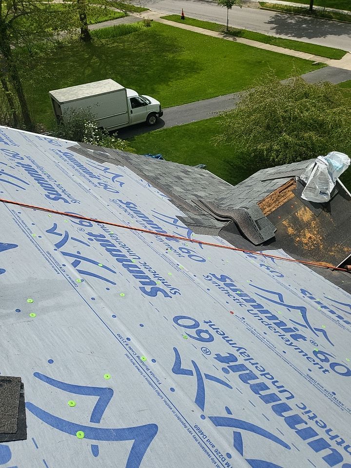 ATLAS PINNACLE COLOR: HEARTHSTONE DRIP EDGE: WHITE by Eagle Eye Roofing