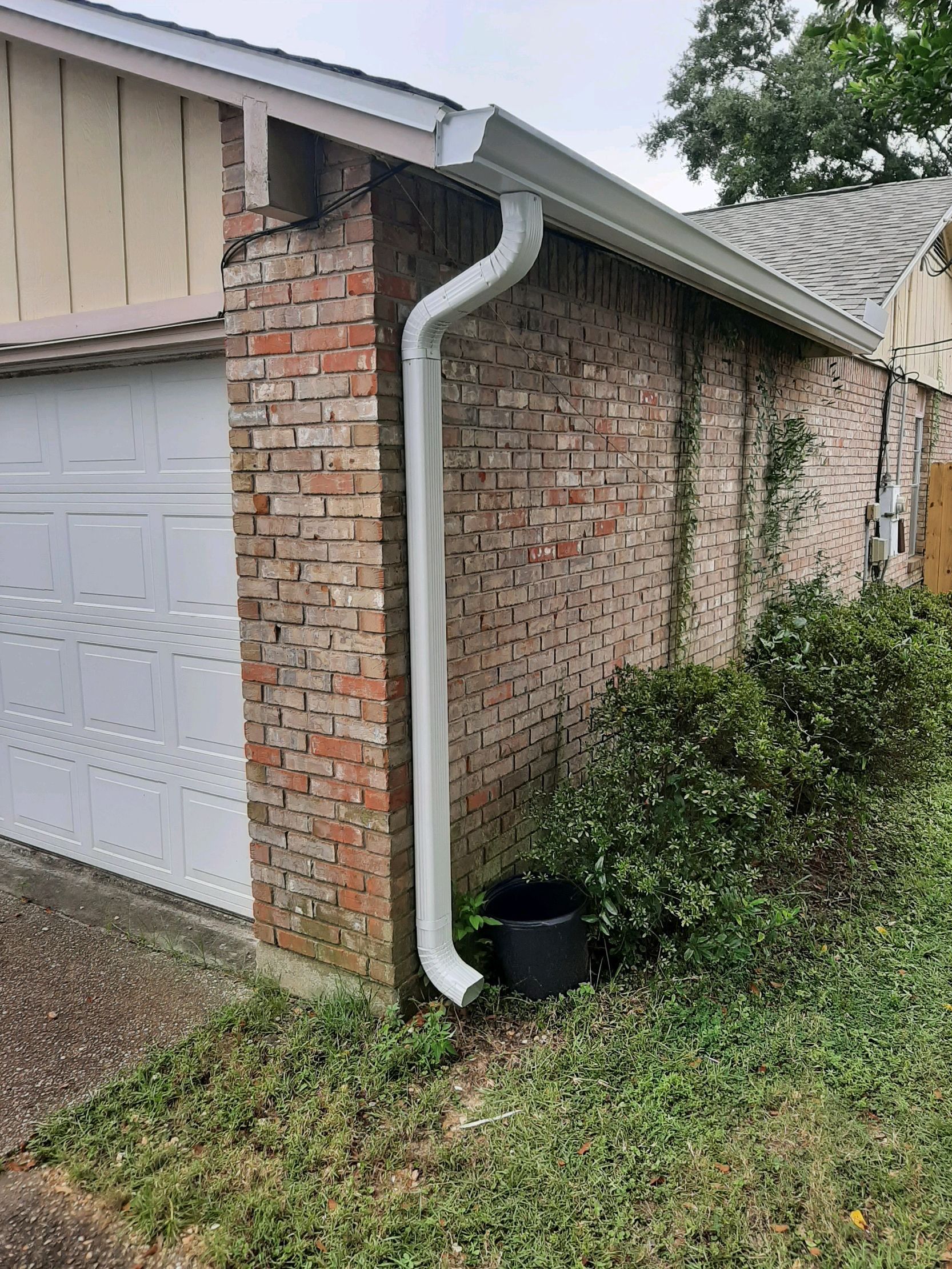 Gutter Installation using K-Style Seamless Gutters by Gutter Professors
