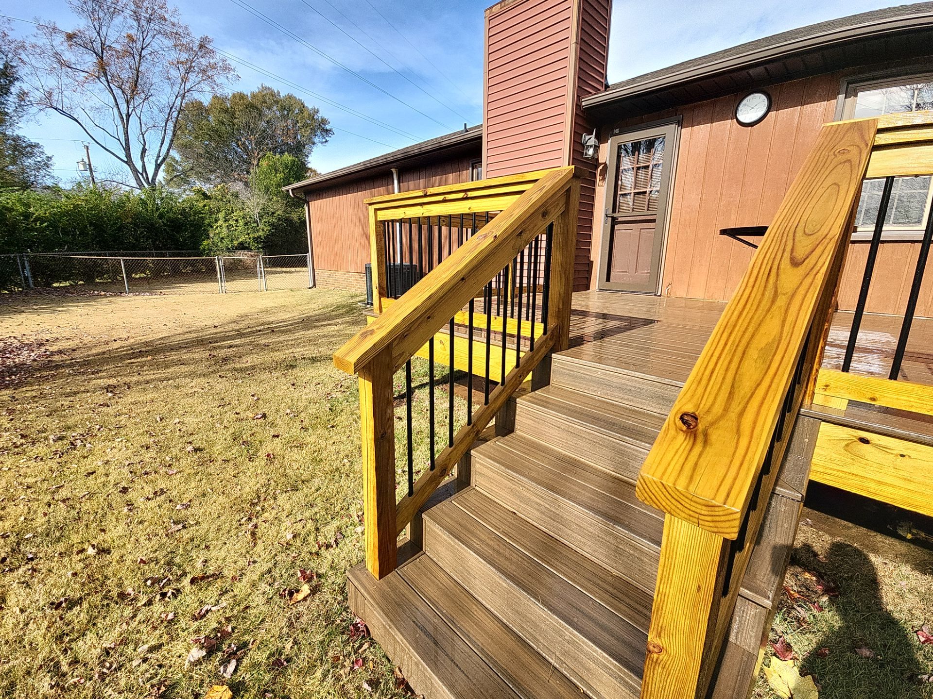 Wood Deck using Wood Sealant by DuraSeal