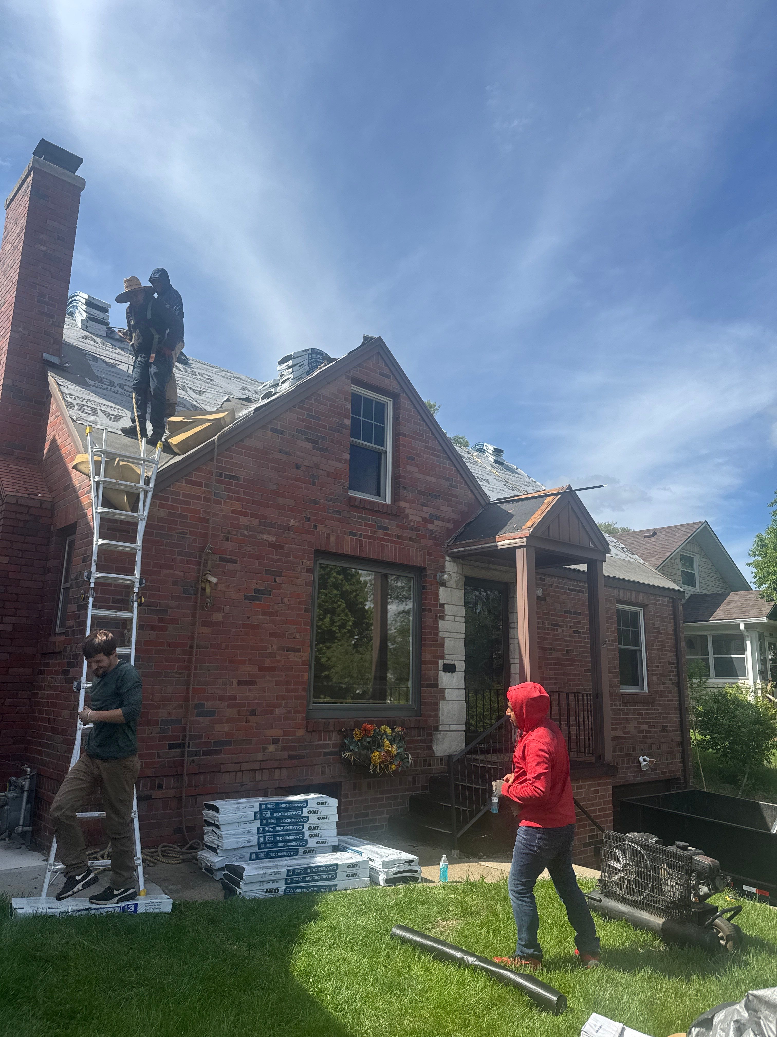 IKO Roof and Seamless Gutters by Lightning Exteriors